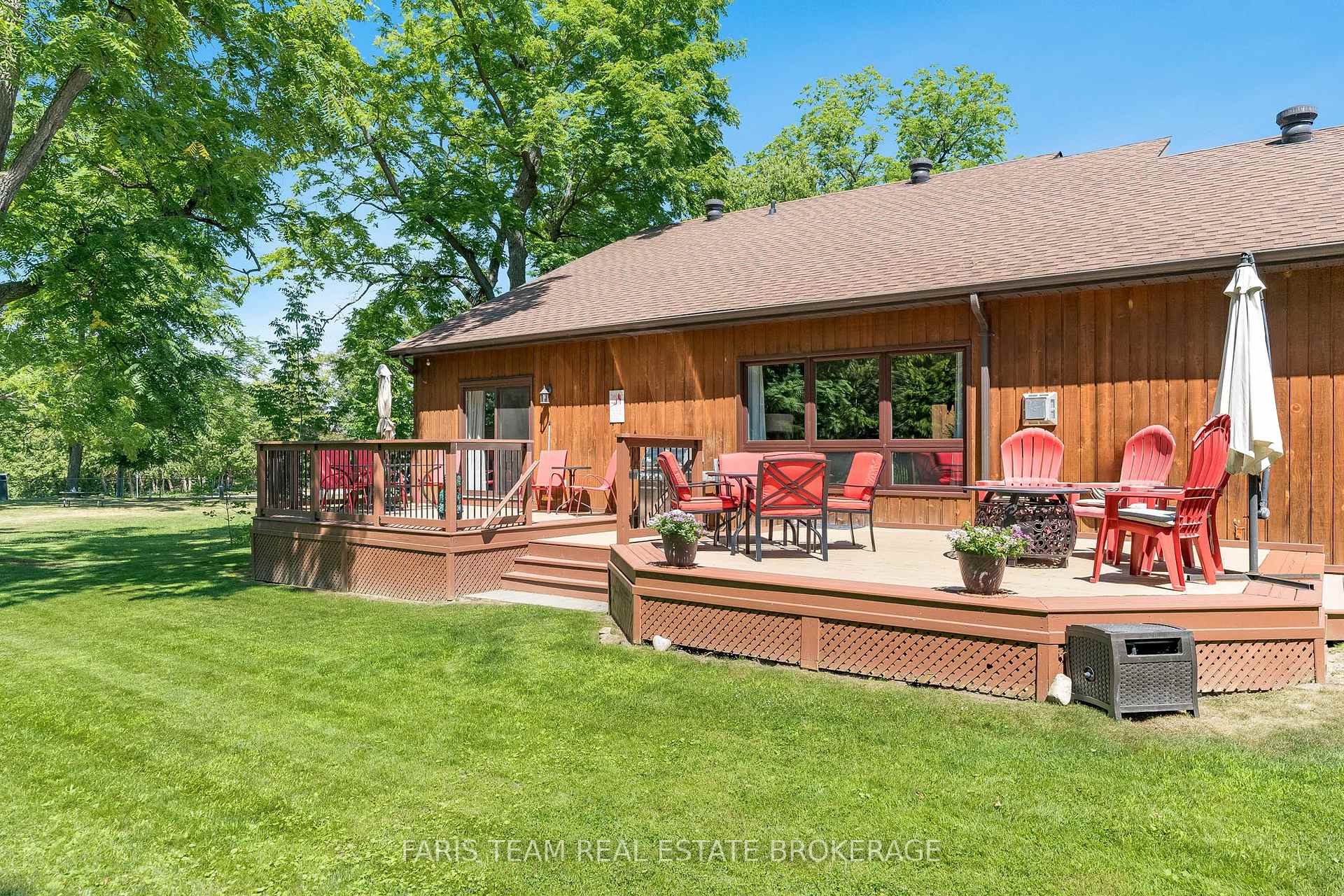 Photo 32 of 360 Cox Mill Road, Barrie, South Shore — HOMEH