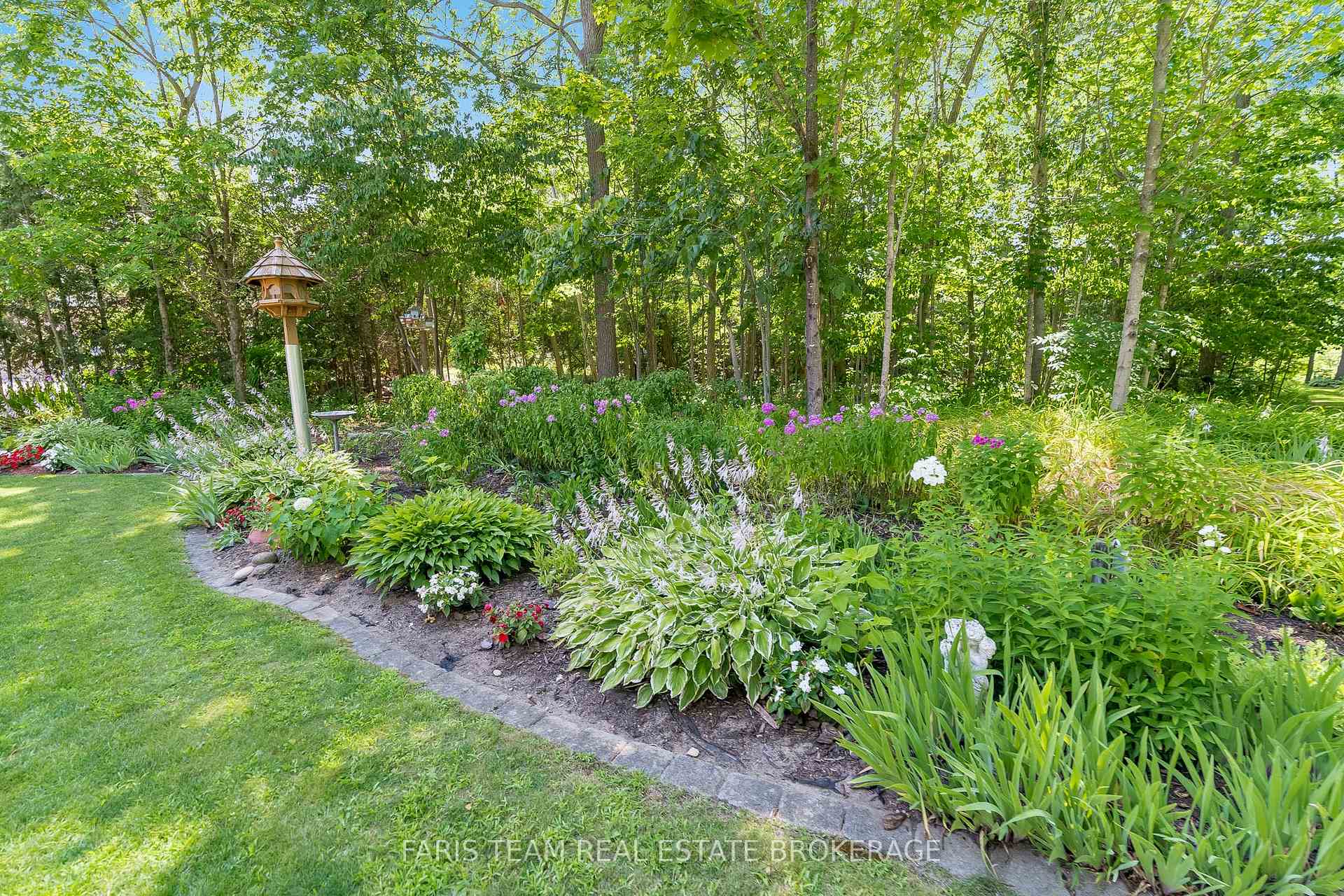Photo 37 of 360 Cox Mill Road, Barrie, South Shore — HOMEH
