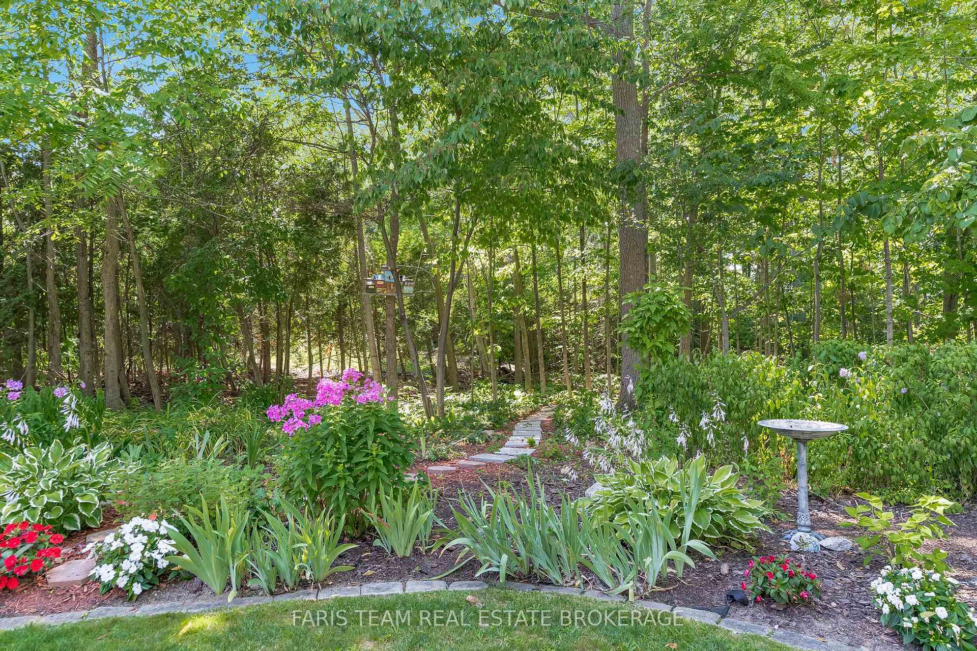 Photo 39 of 360 Cox Mill Road, Barrie, South Shore — HOMEH