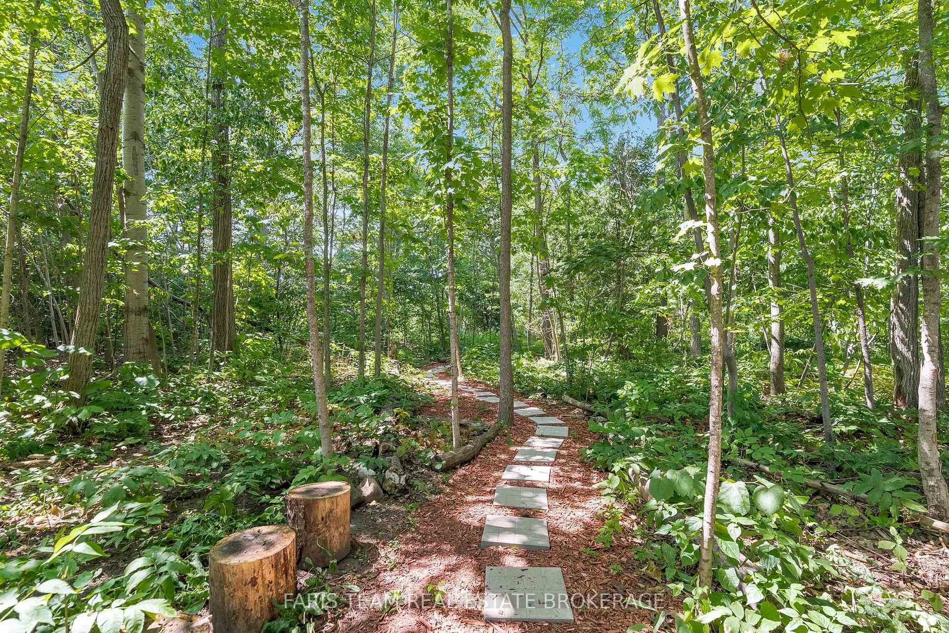 Photo 40 of 360 Cox Mill Road, Barrie, South Shore — HOMEH