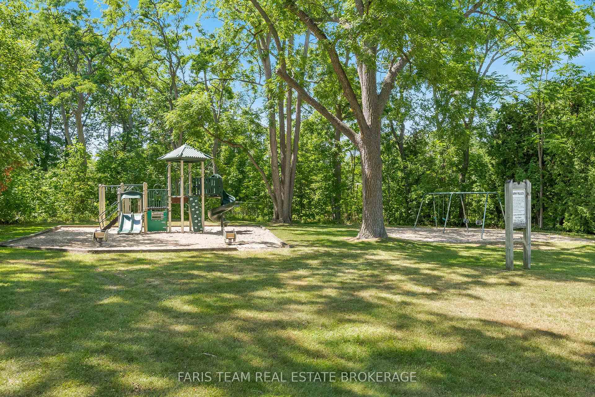 Photo 44 of 360 Cox Mill Road, Barrie, South Shore — HOMEH