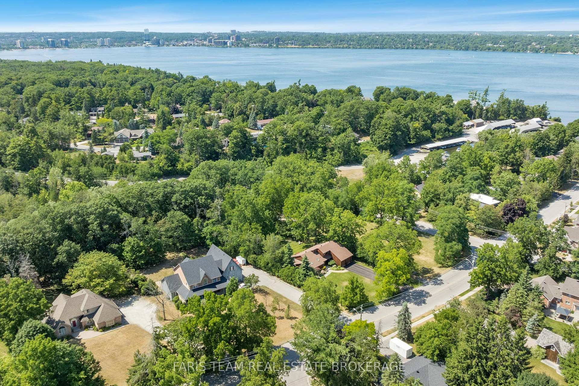 Photo 46 of 360 Cox Mill Road, Barrie, South Shore — HOMEH