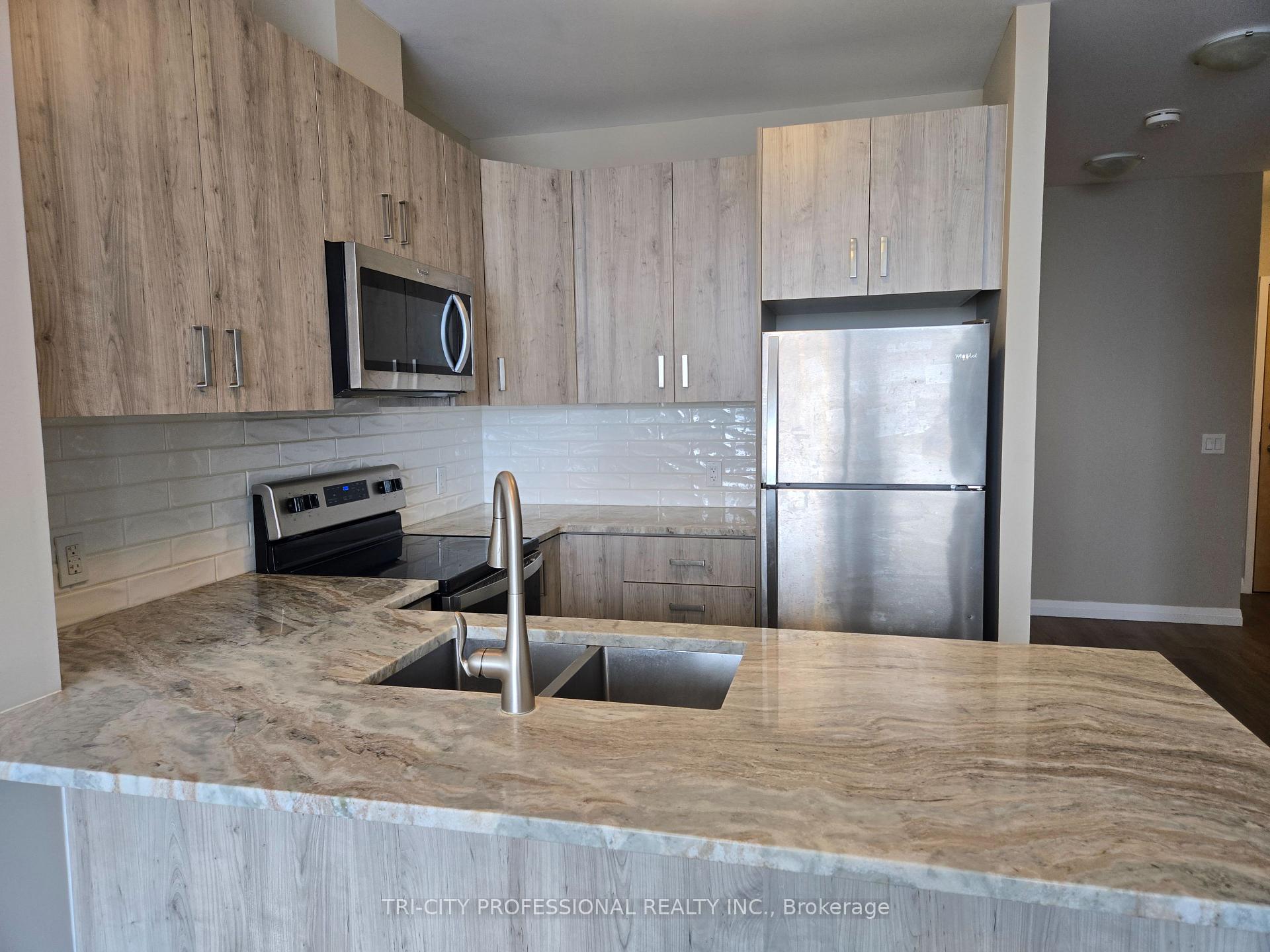 Photo 2 of Unit 1710, 104 Garment Street, Kitchener, City Commercial Core — HOMEH