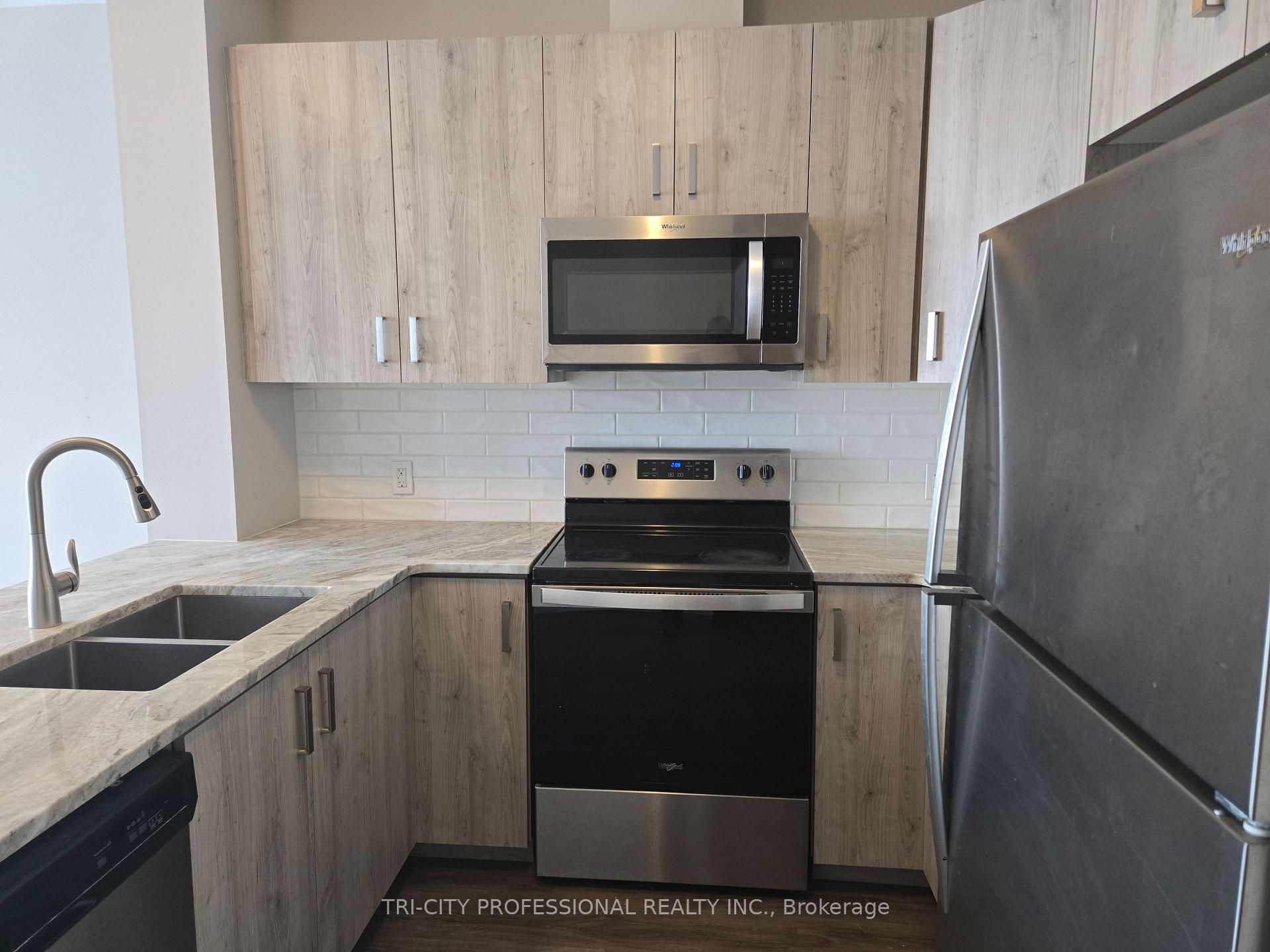 Photo 9 of Unit 1710, 104 Garment Street, Kitchener, City Commercial Core — HOMEH