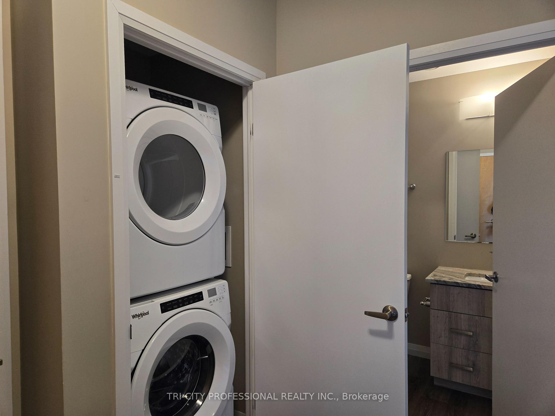 Photo 14 of Unit 1710, 104 Garment Street, Kitchener, City Commercial Core — HOMEH