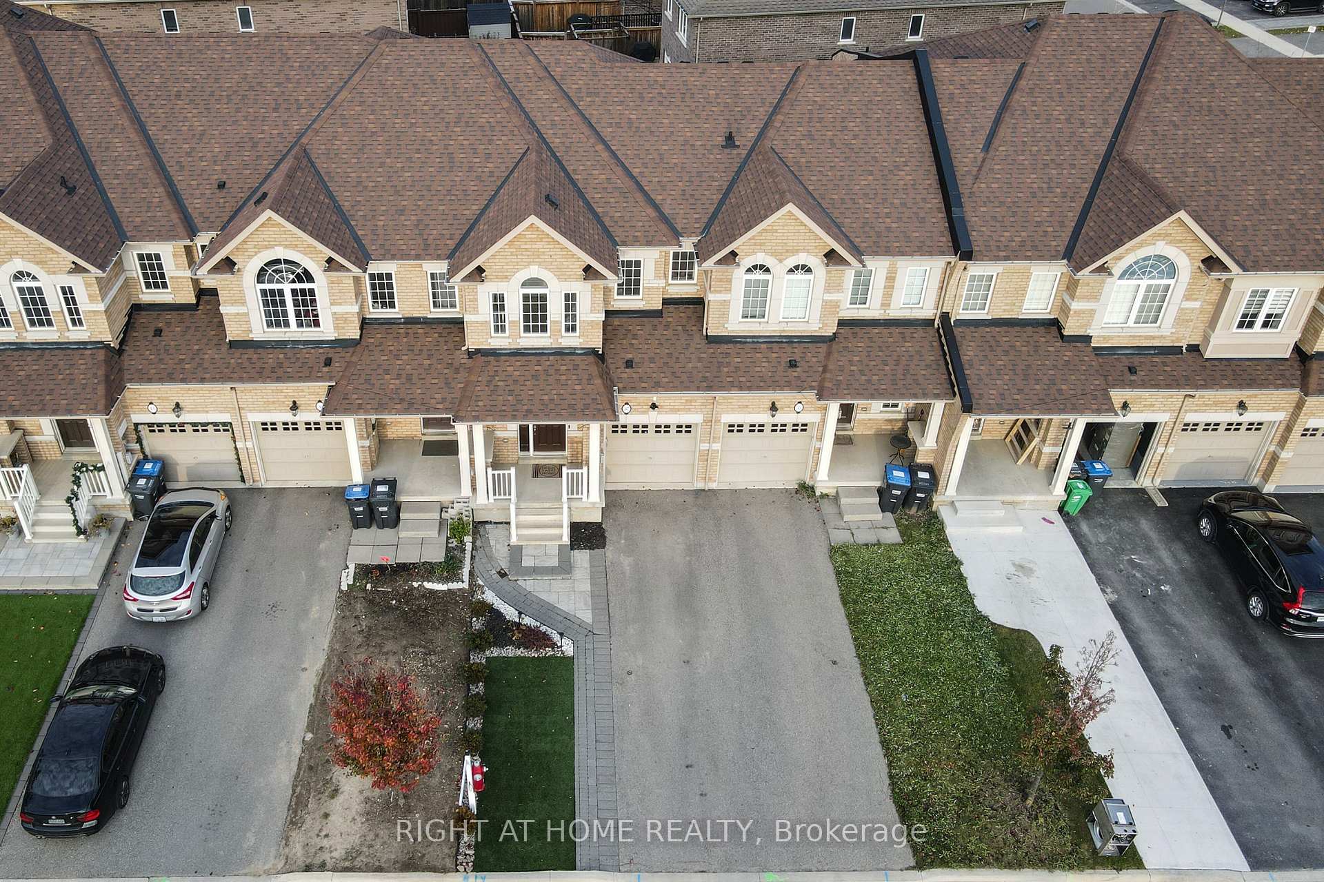 Front of 37 Ivor Crescent