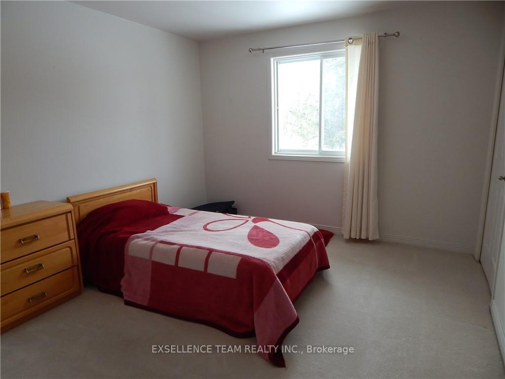 Photo 11 of 1701 Blakely Drive, Cornwall — HOMEH