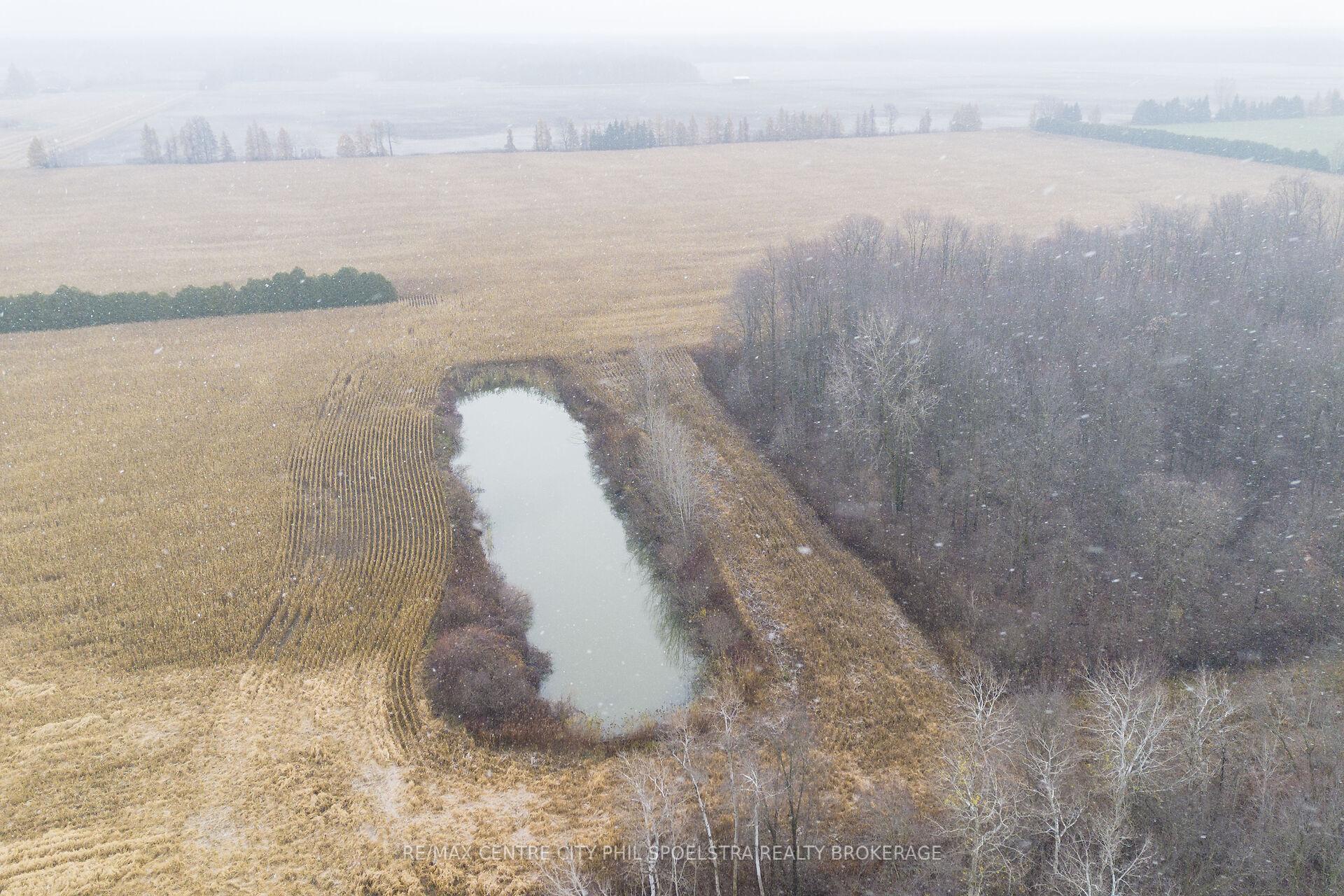 Photo 10 of 714 McCready Road, Dawn-Euphemia — HOMEH