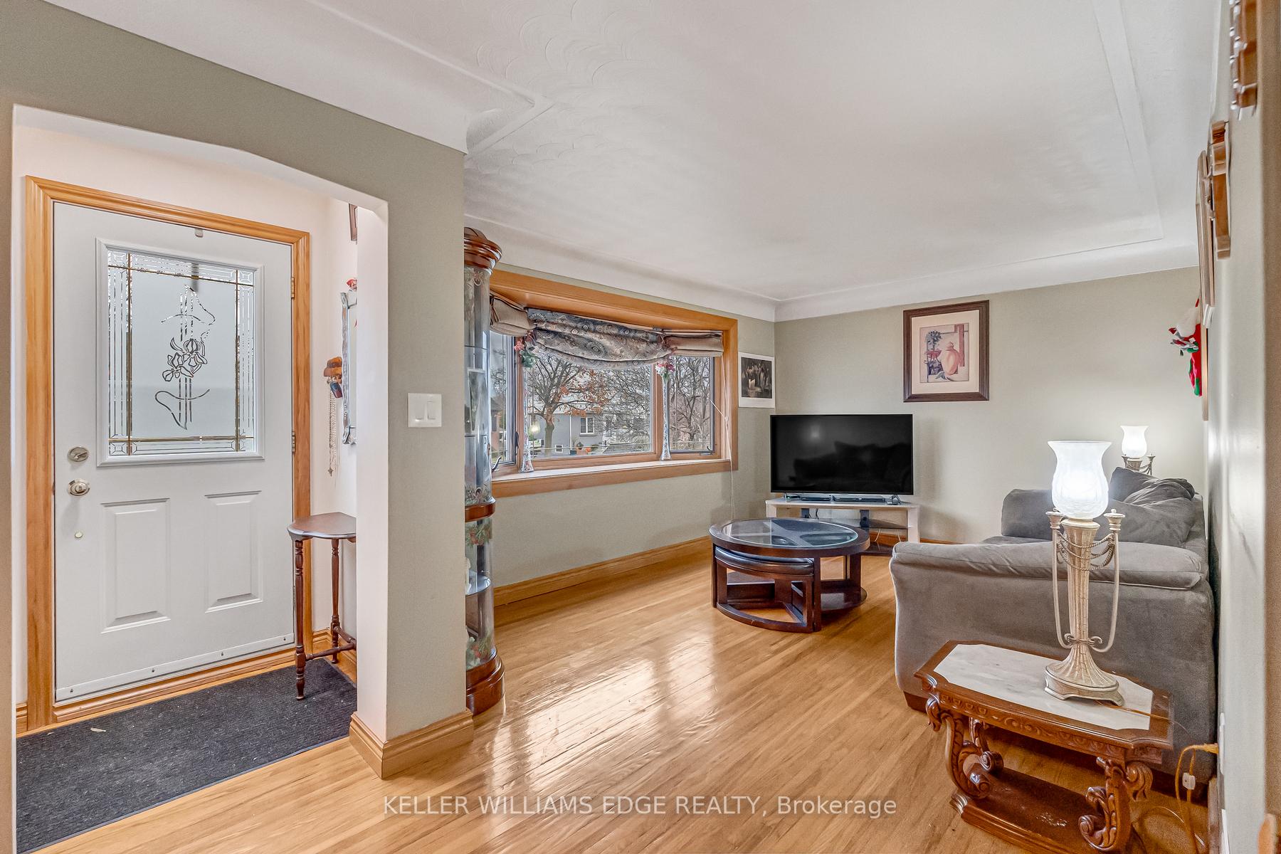 Photo 2 of 58 Duncombe Drive, Hamilton, Hill Park — HOMEH