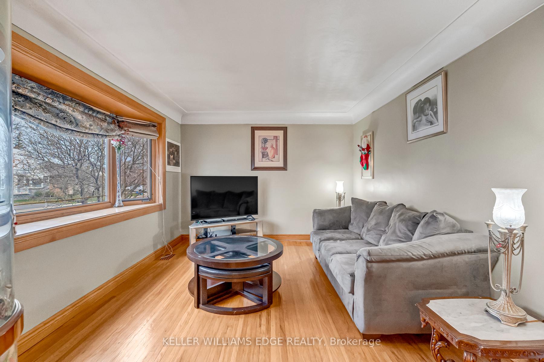 Photo 4 of 58 Duncombe Drive, Hamilton, Hill Park — HOMEH
