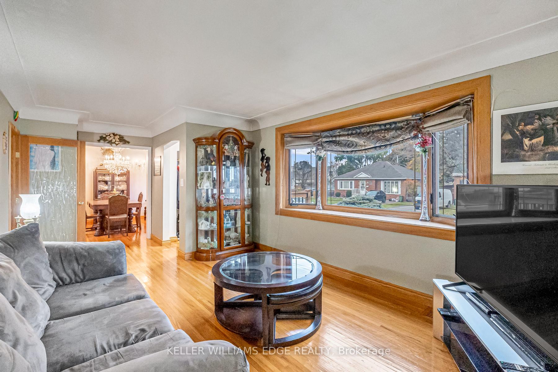 Photo 6 of 58 Duncombe Drive, Hamilton, Hill Park — HOMEH
