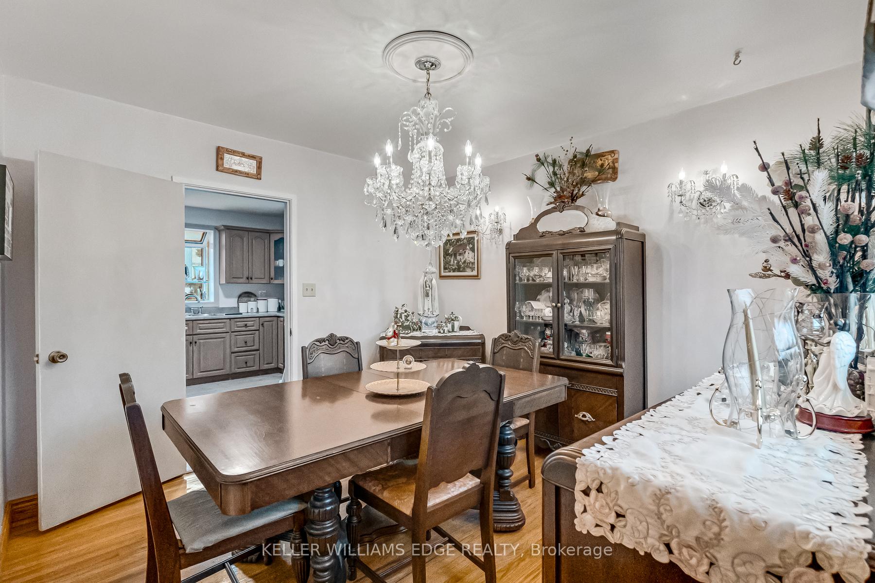 Photo 10 of 58 Duncombe Drive, Hamilton, Hill Park — HOMEH