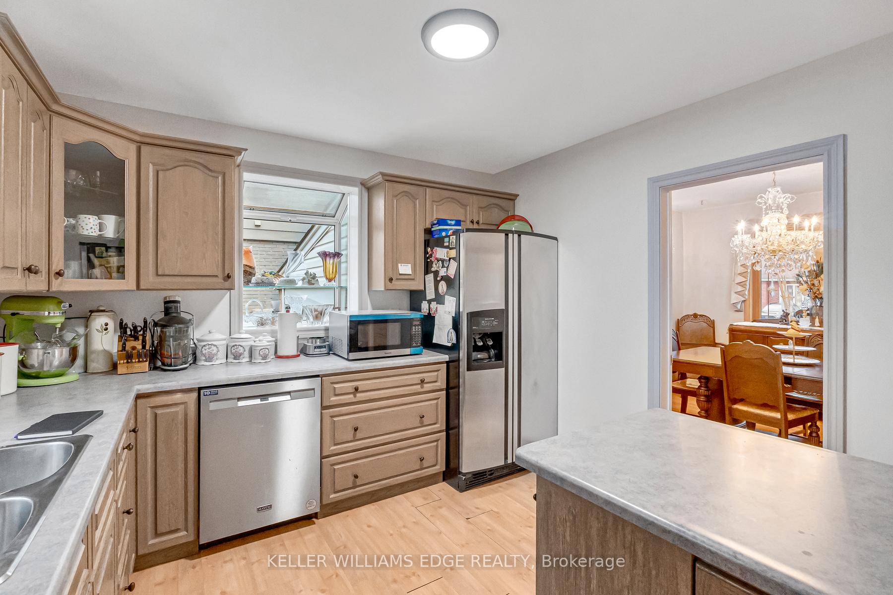 Photo 12 of 58 Duncombe Drive, Hamilton, Hill Park — HOMEH