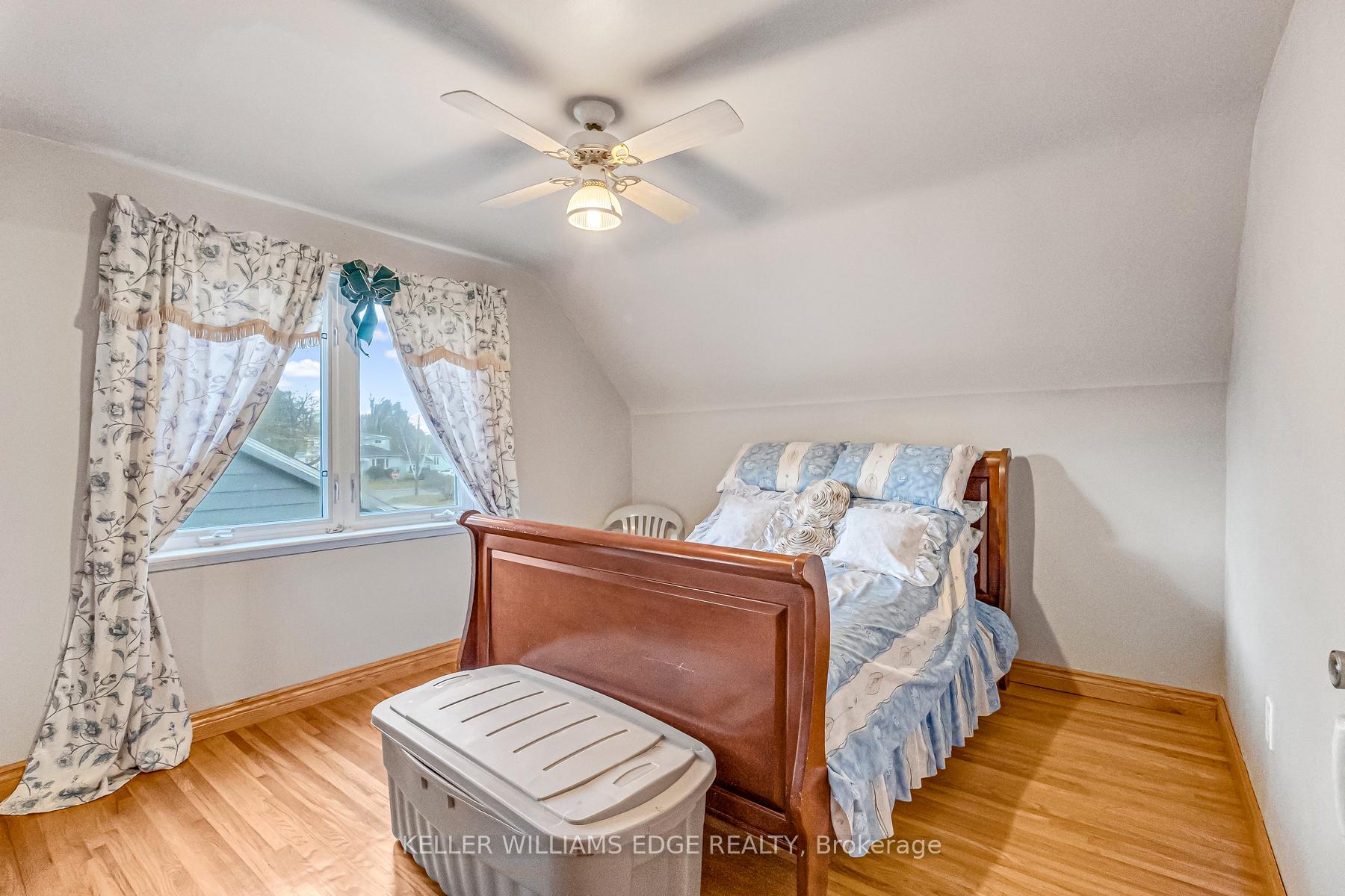 Photo 19 of 58 Duncombe Drive, Hamilton, Hill Park — HOMEH