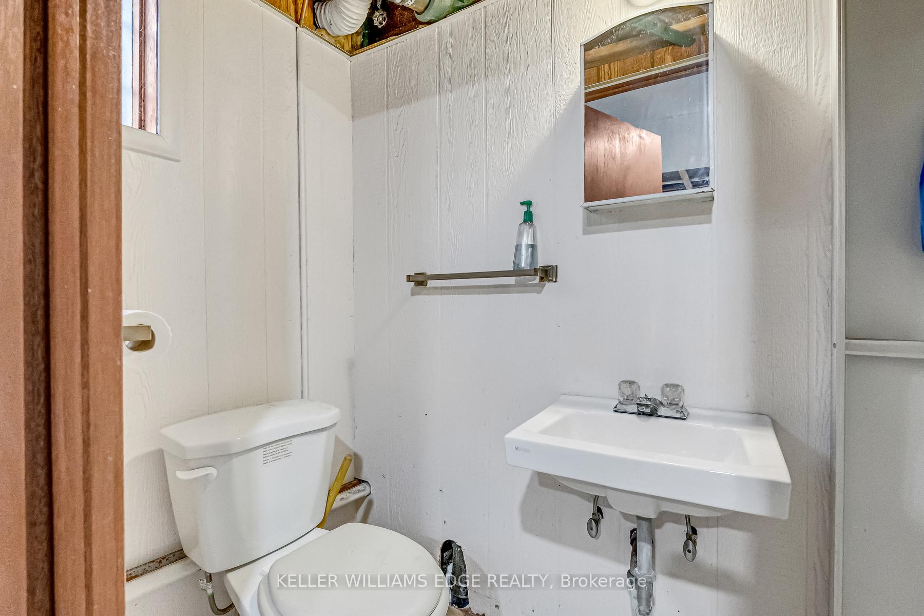 Photo 28 of 58 Duncombe Drive, Hamilton, Hill Park — HOMEH