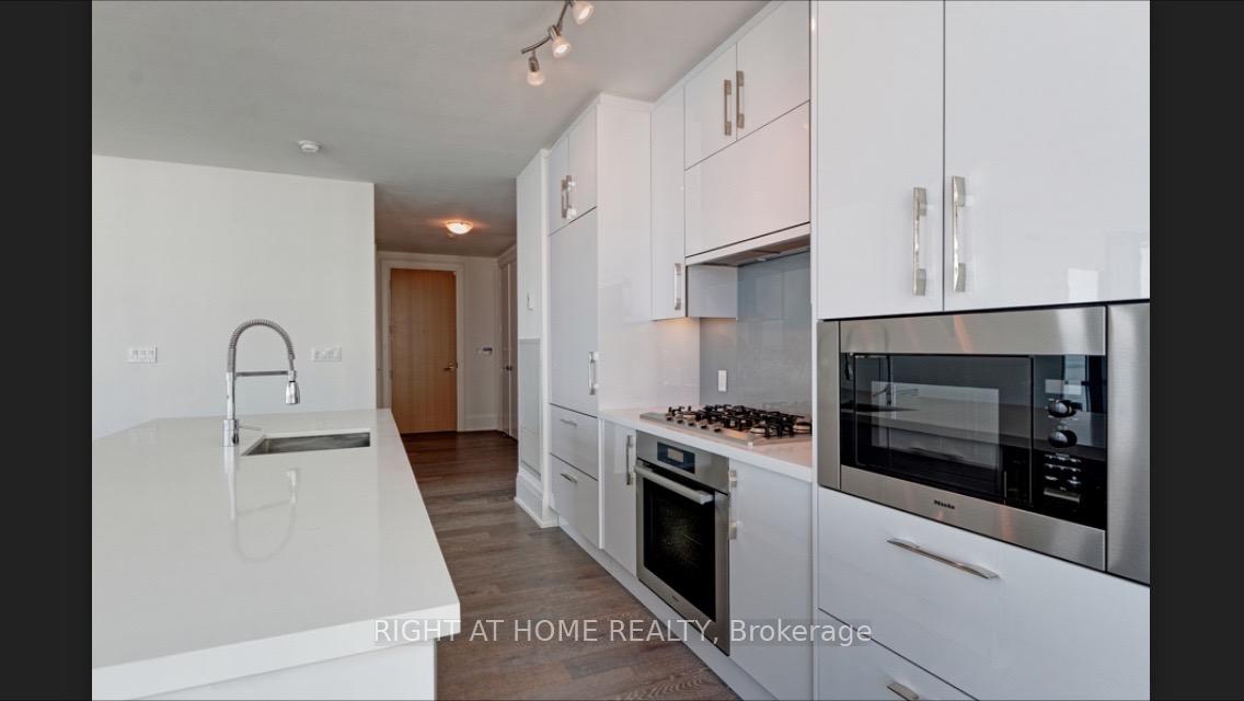 Photo 3 of Unit 514, 39 Queens Quay E, Toronto, Waterfront Communities — HOMEH