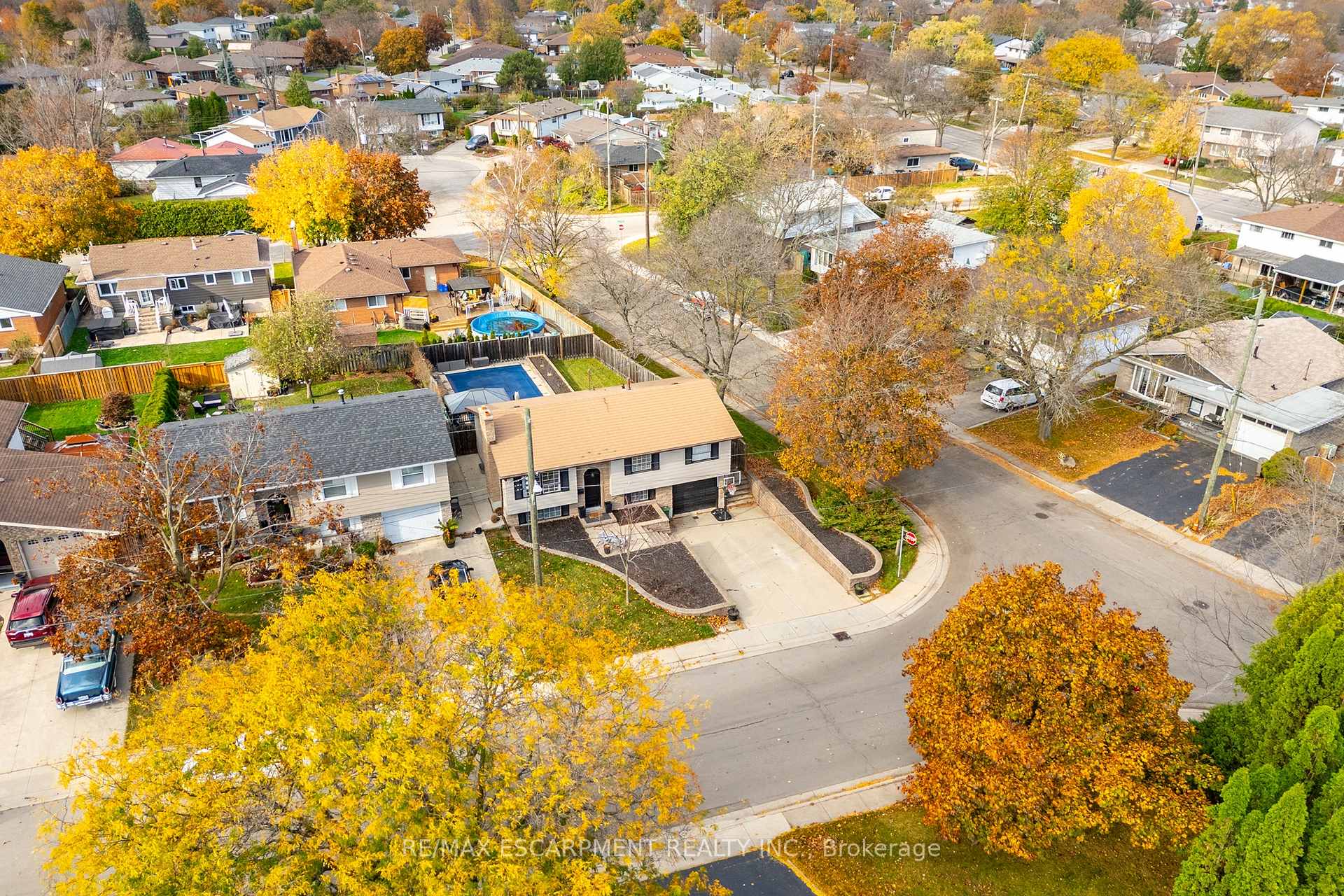 Photo 4 of 205 Hanover Place, Hamilton, Vincent — HOMEH
