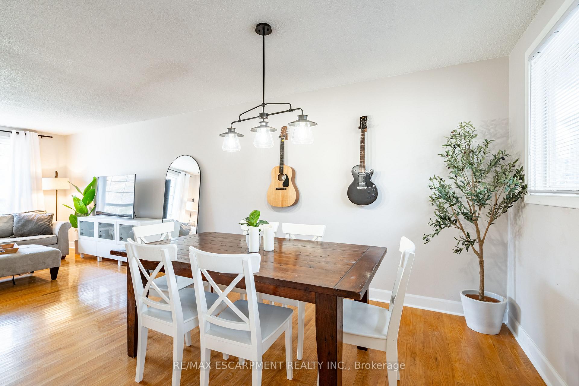 Photo 10 of 205 Hanover Place, Hamilton, Vincent — HOMEH