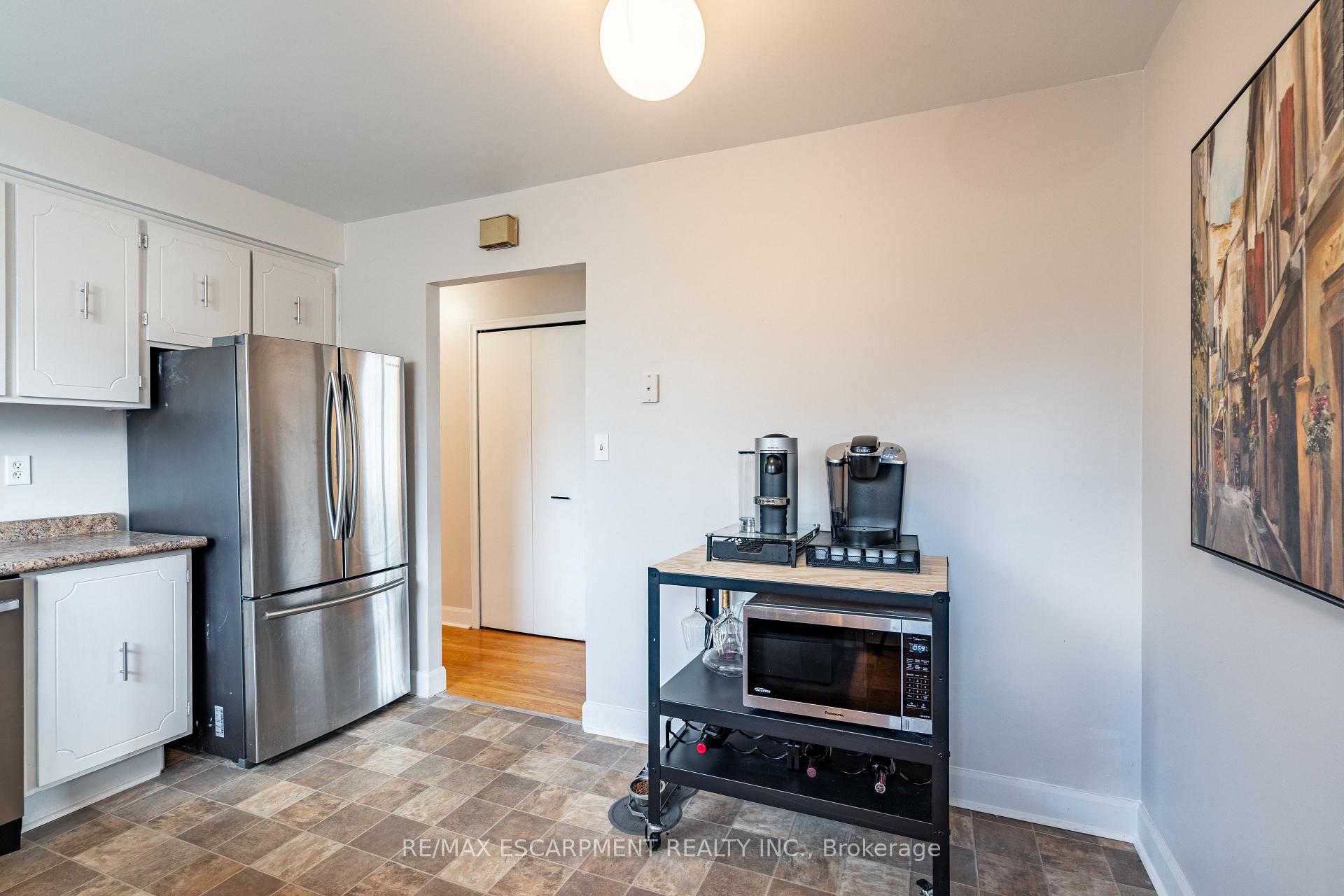 Photo 11 of 205 Hanover Place, Hamilton, Vincent — HOMEH