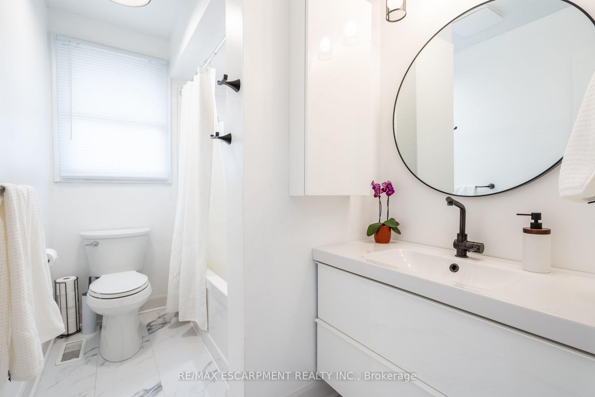 Photo 14 of 205 Hanover Place, Hamilton, Vincent — HOMEH