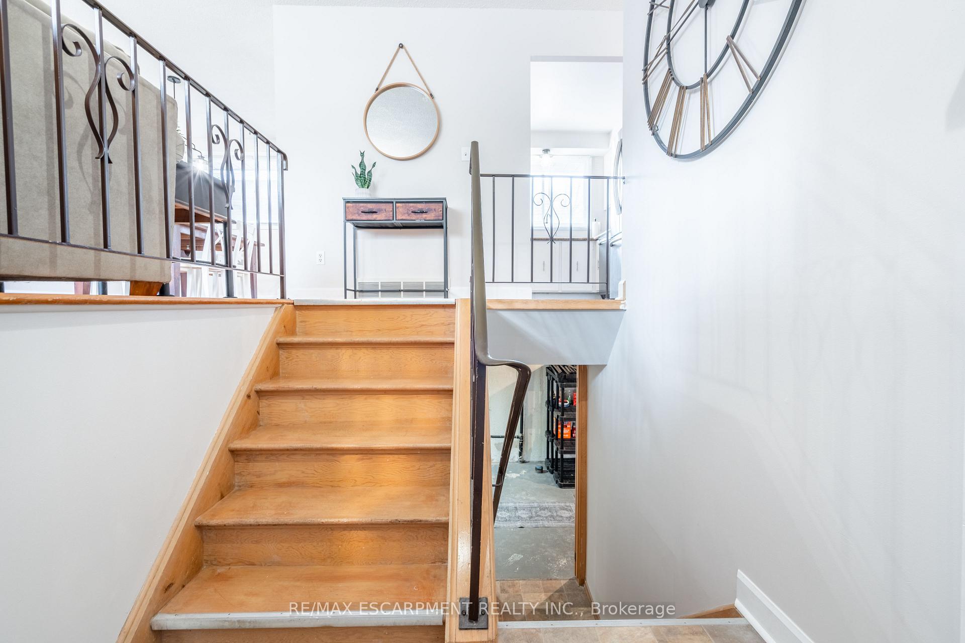 Photo 19 of 205 Hanover Place, Hamilton, Vincent — HOMEH