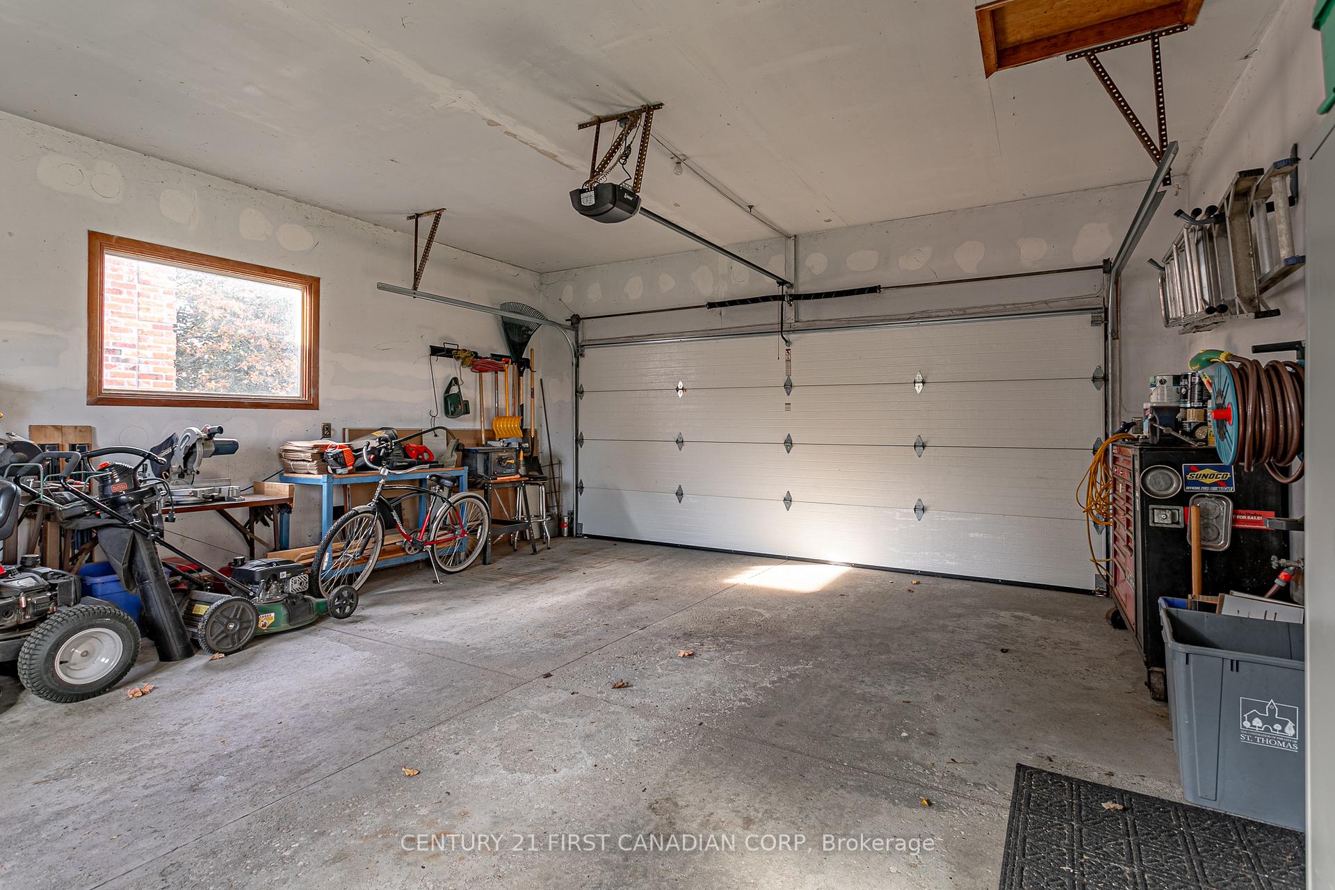 Photo 23 of 11 Fairview Avenue, St. Thomas — HOMEH