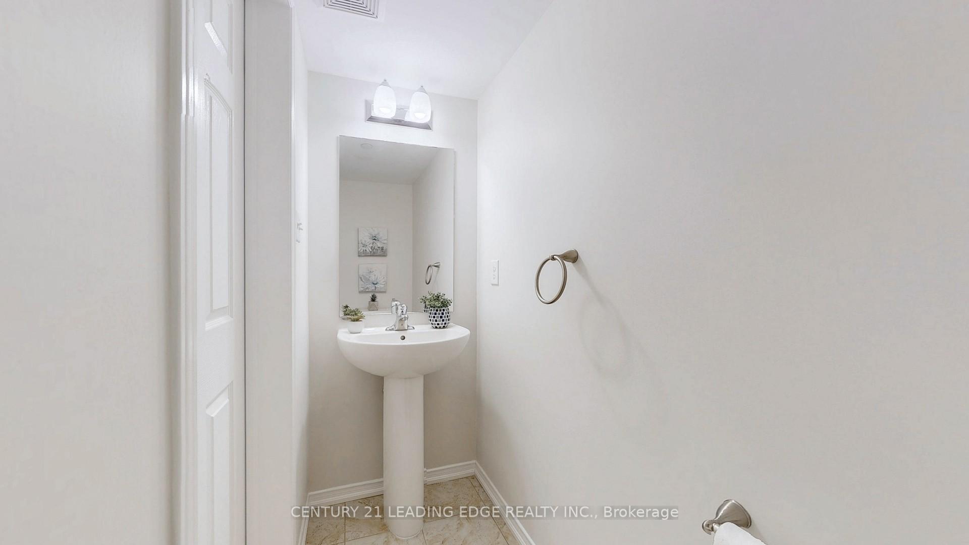 Photo 11 of Unit 257, 33 Foal Path, Oshawa, Windfields — HOMEH