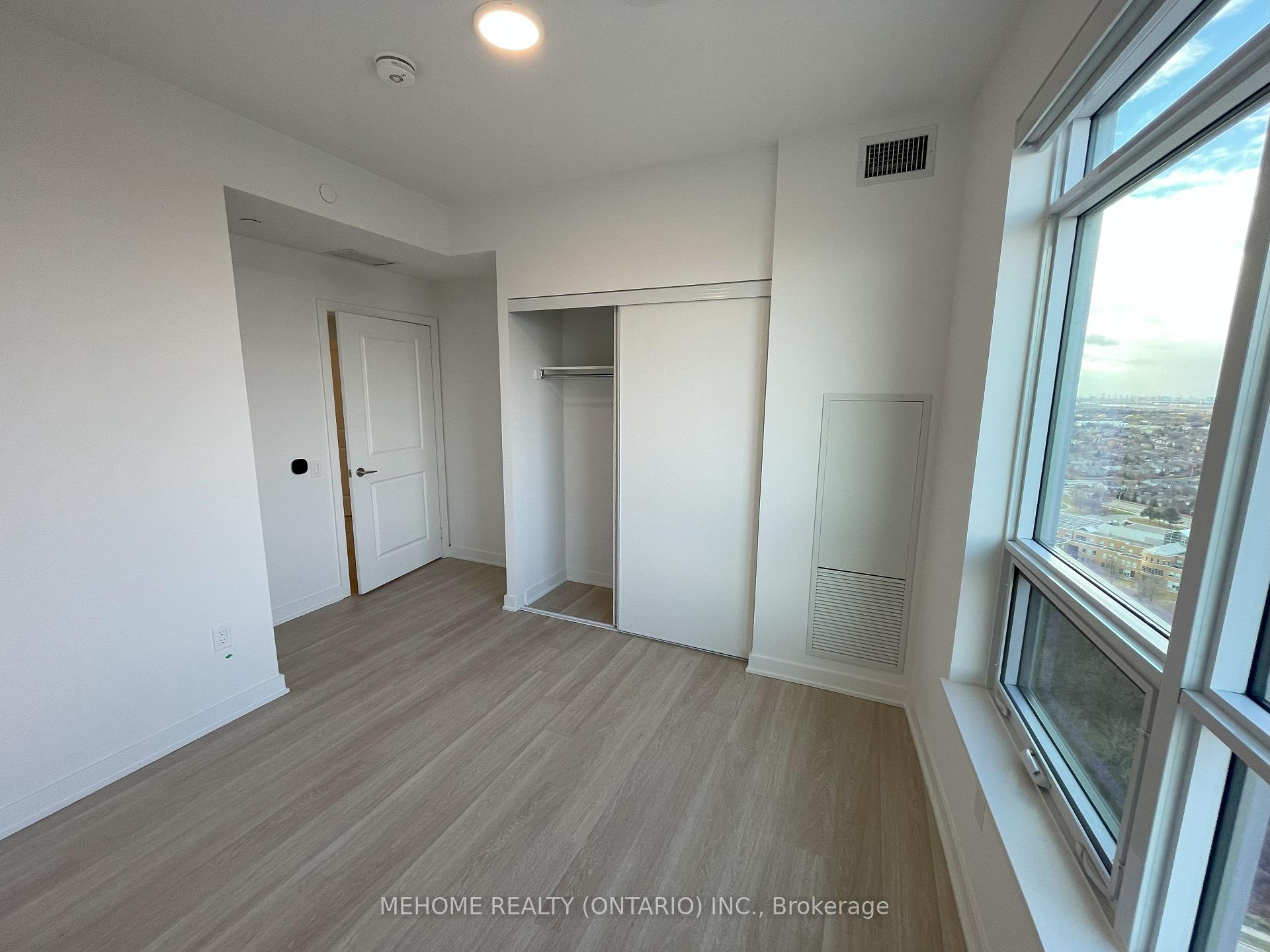 Photo 5 of Unit A-2405, 30 Upper Mall Way, Vaughan, Brownridge — HOMEH