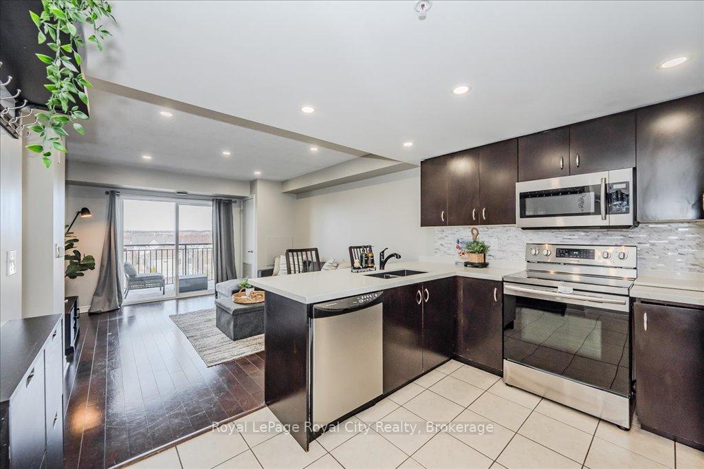 Photo 14 of Unit 403, 41 Goodwin Drive, Guelph, Pineridge/Westminster Woods — HOMEH