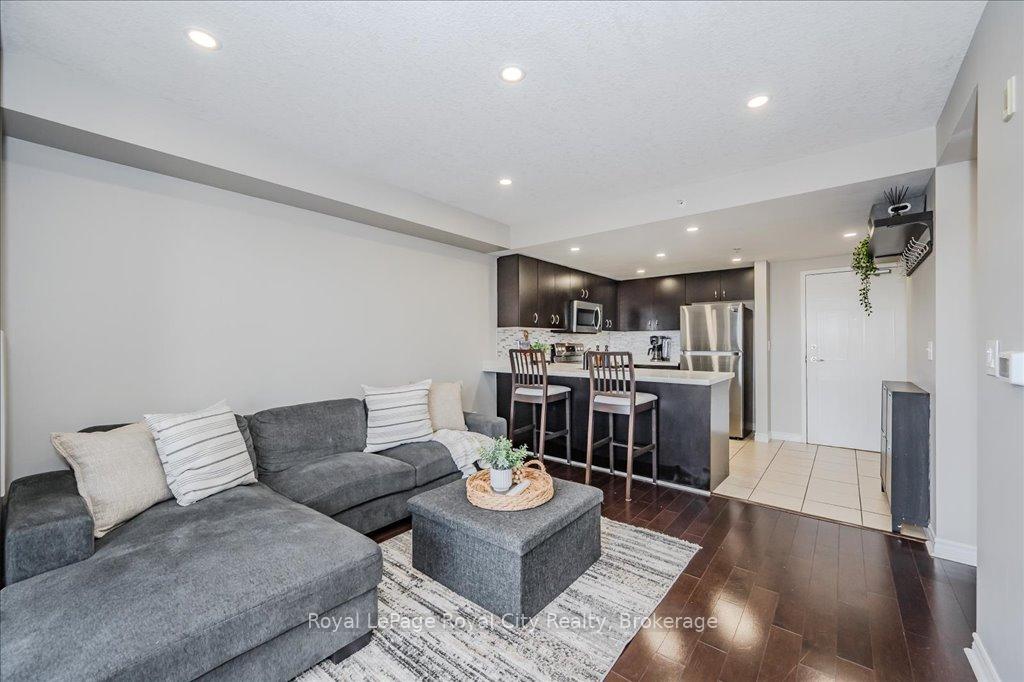 Photo 17 of Unit 403, 41 Goodwin Drive, Guelph, Pineridge/Westminster Woods — HOMEH