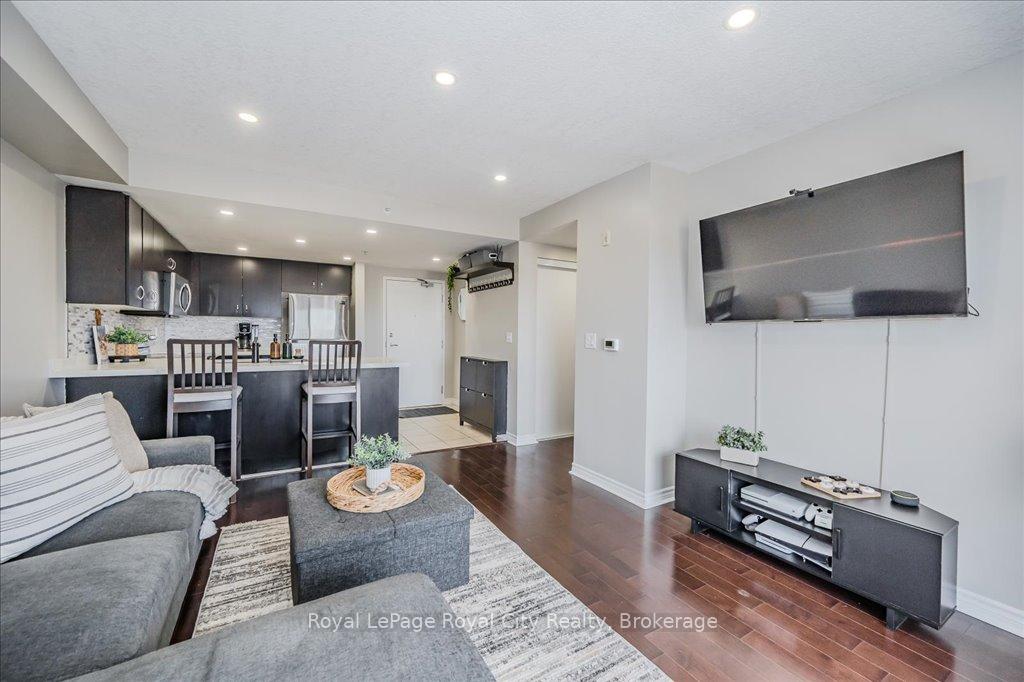 Photo 18 of Unit 403, 41 Goodwin Drive, Guelph, Pineridge/Westminster Woods — HOMEH