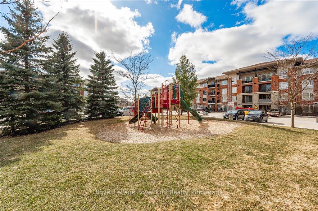 Photo 33 of Unit 403, 41 Goodwin Drive, Guelph, Pineridge/Westminster Woods — HOMEH