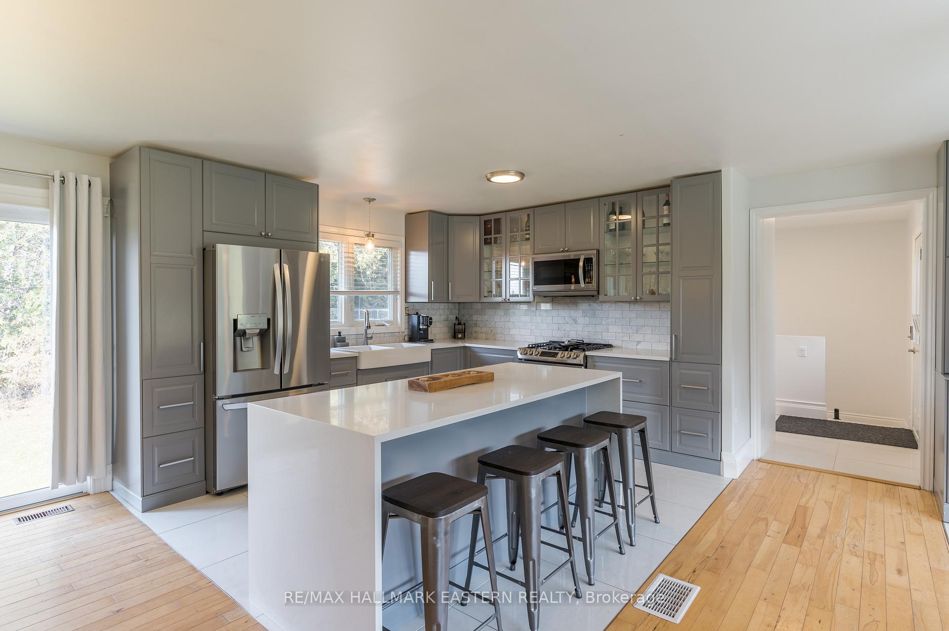 Photo 4 of 548 8th Line S Dummer Road, Douro-Dummer — HOMEH