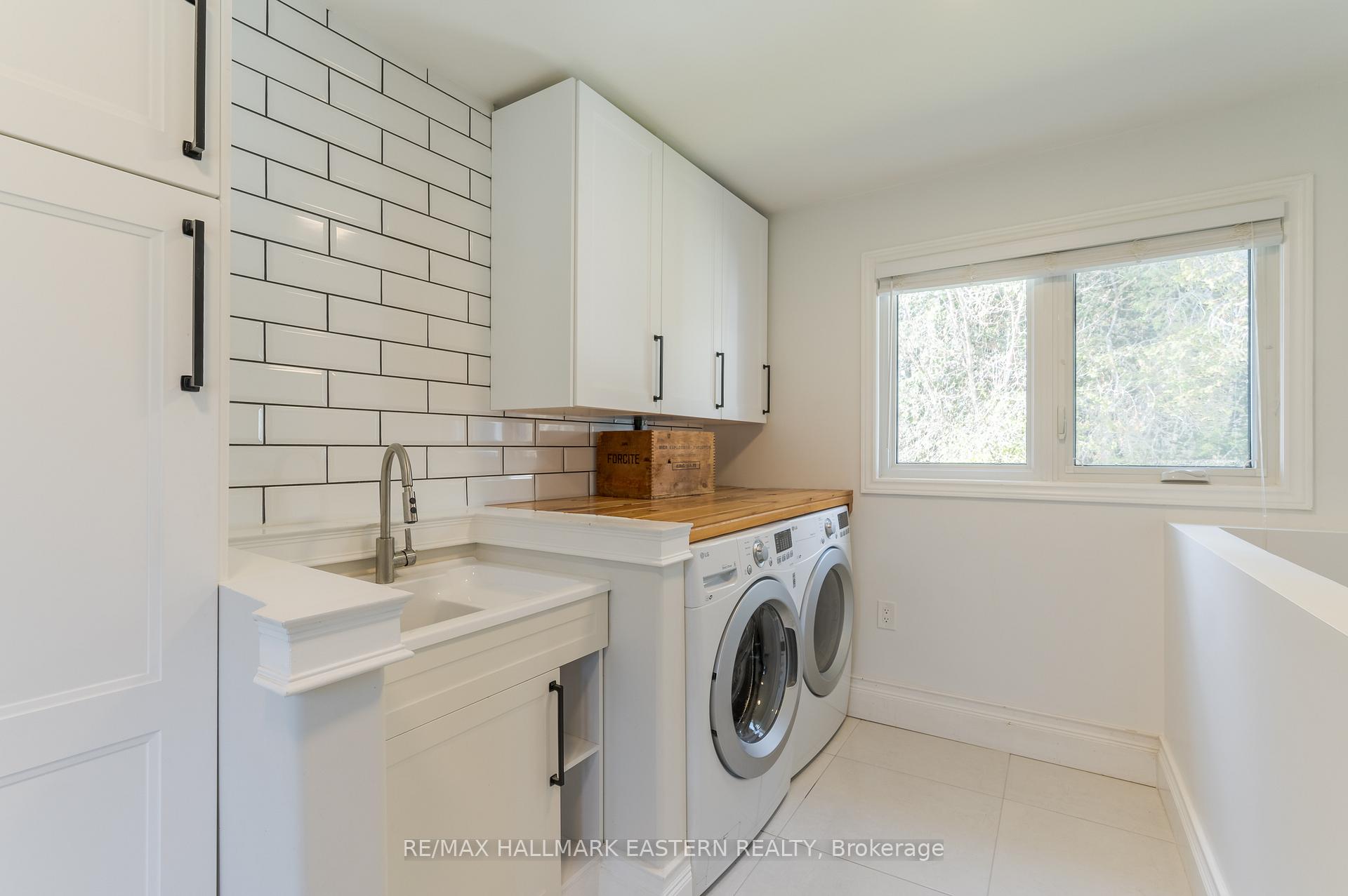 Photo 13 of 548 8th Line S Dummer Road, Douro-Dummer — HOMEH