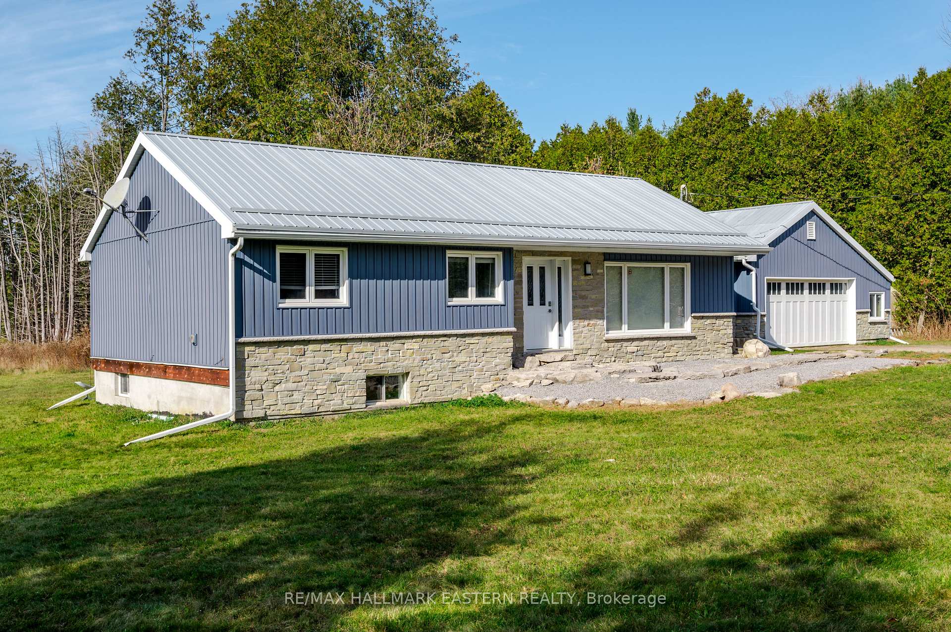 Photo 35 of 548 8th Line S Dummer Road, Douro-Dummer — HOMEH