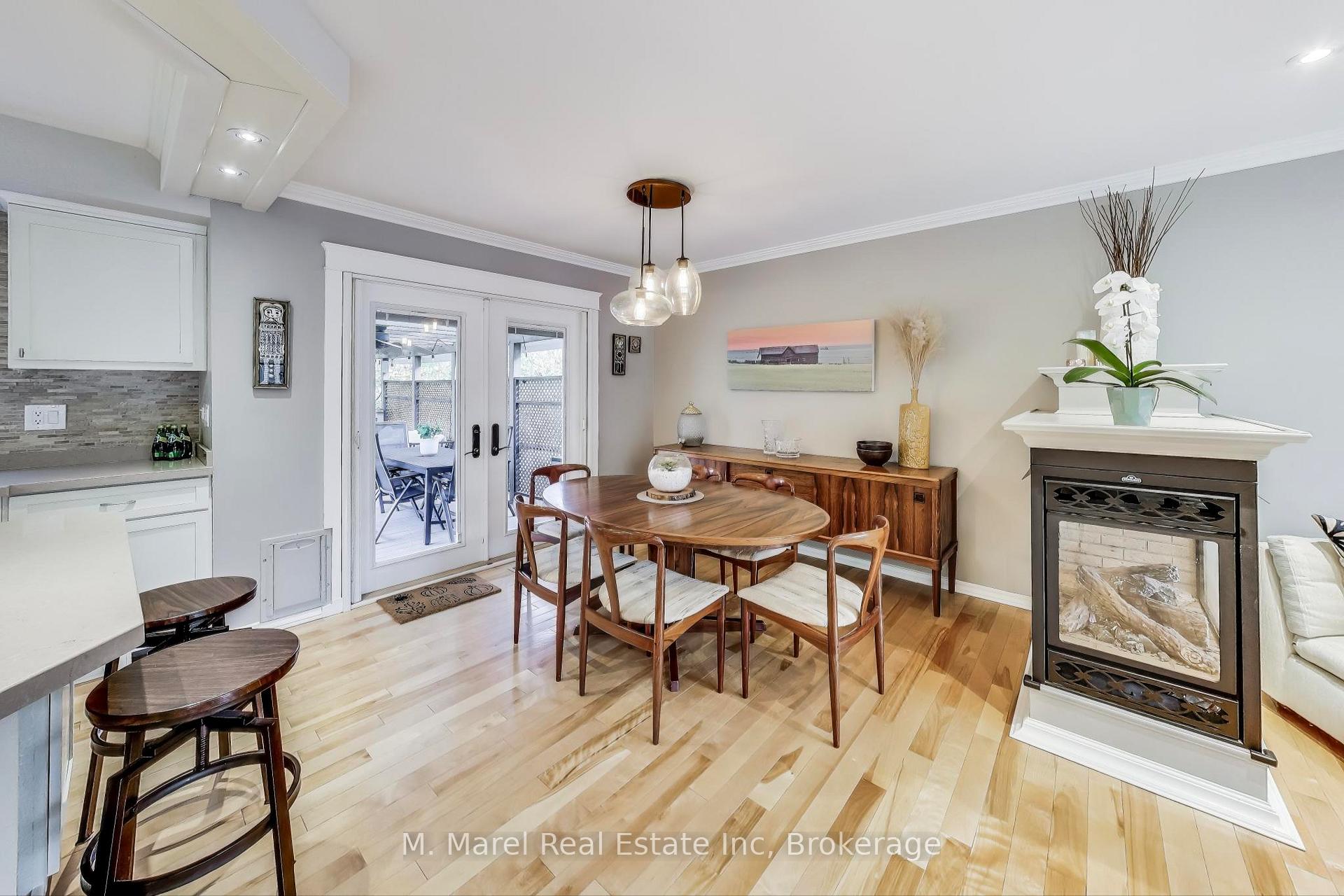 Photo 9 of 600 Grays Road, Hamilton, Confederation Park — HOMEH