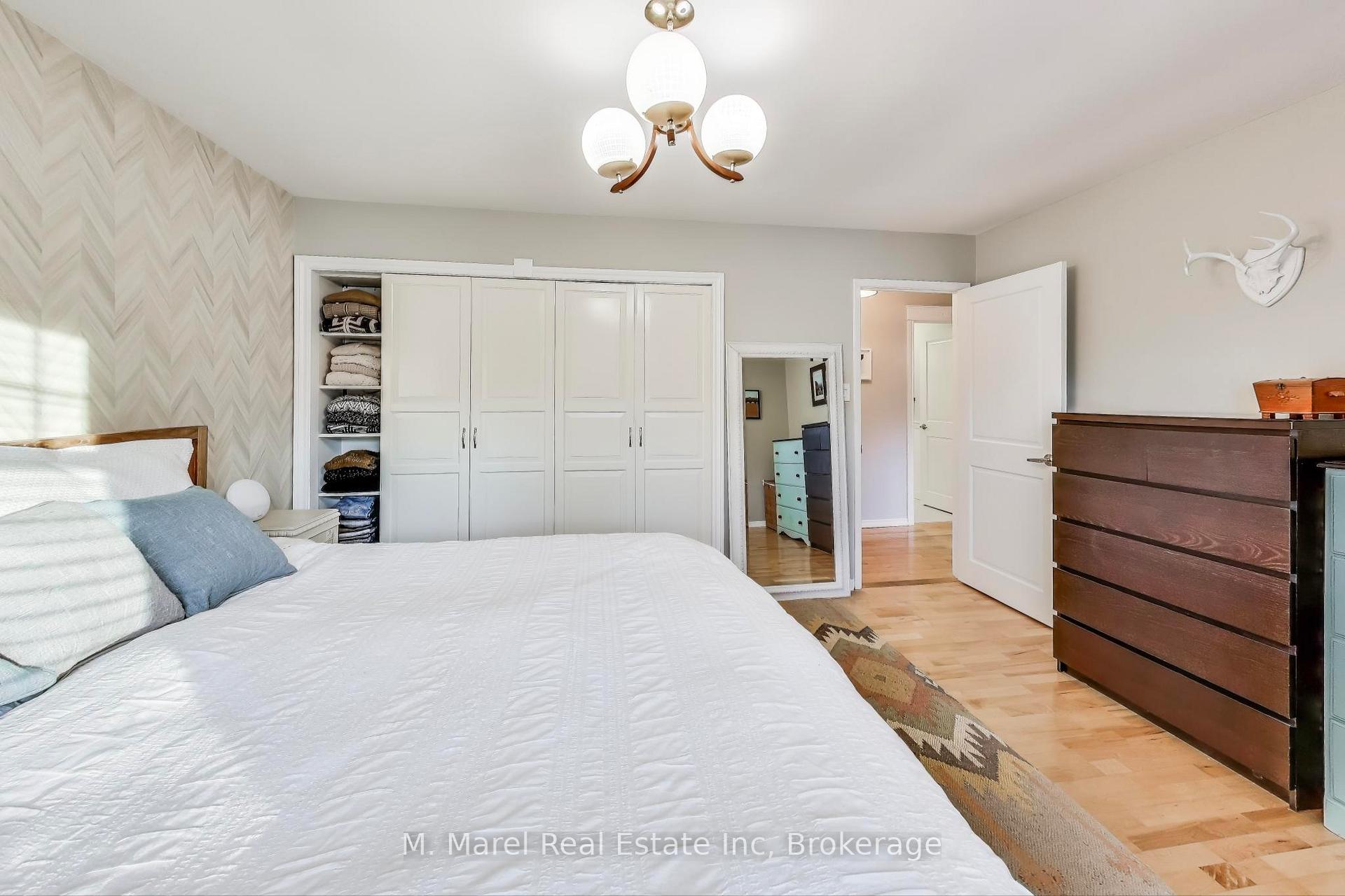 Photo 15 of 600 Grays Road, Hamilton, Confederation Park — HOMEH