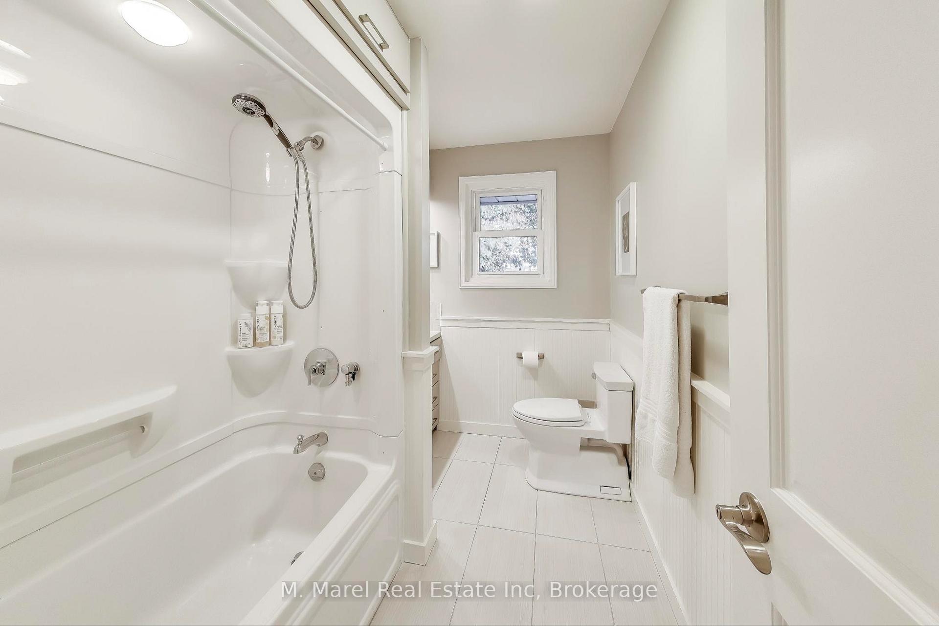 Photo 18 of 600 Grays Road, Hamilton, Confederation Park — HOMEH