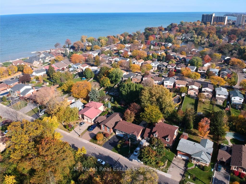 Photo 34 of 600 Grays Road, Hamilton, Confederation Park — HOMEH