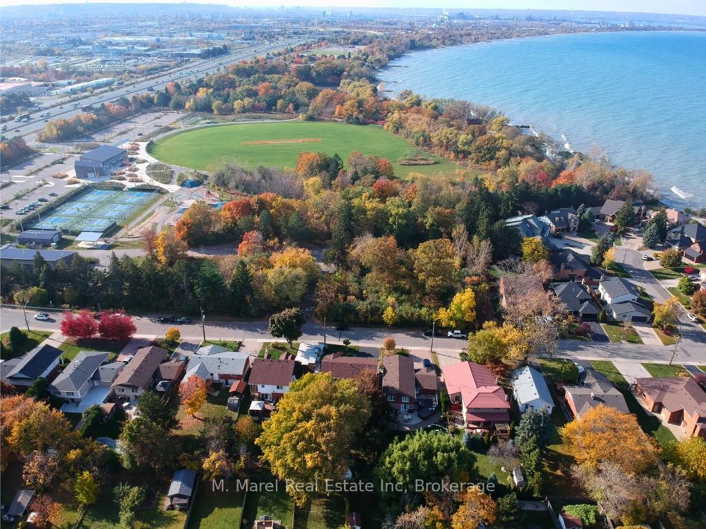 Photo 35 of 600 Grays Road, Hamilton, Confederation Park — HOMEH
