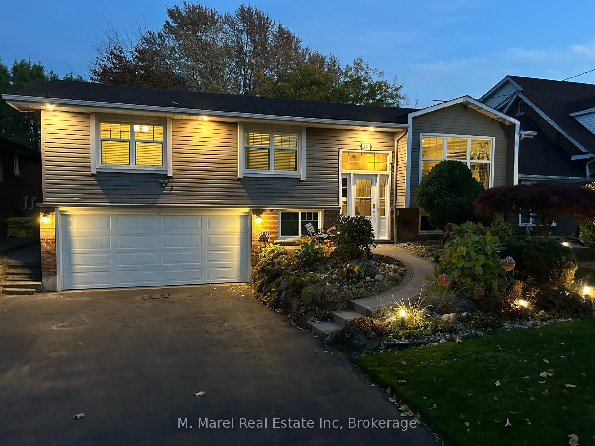 Photo 37 of 600 Grays Road, Hamilton, Confederation Park — HOMEH