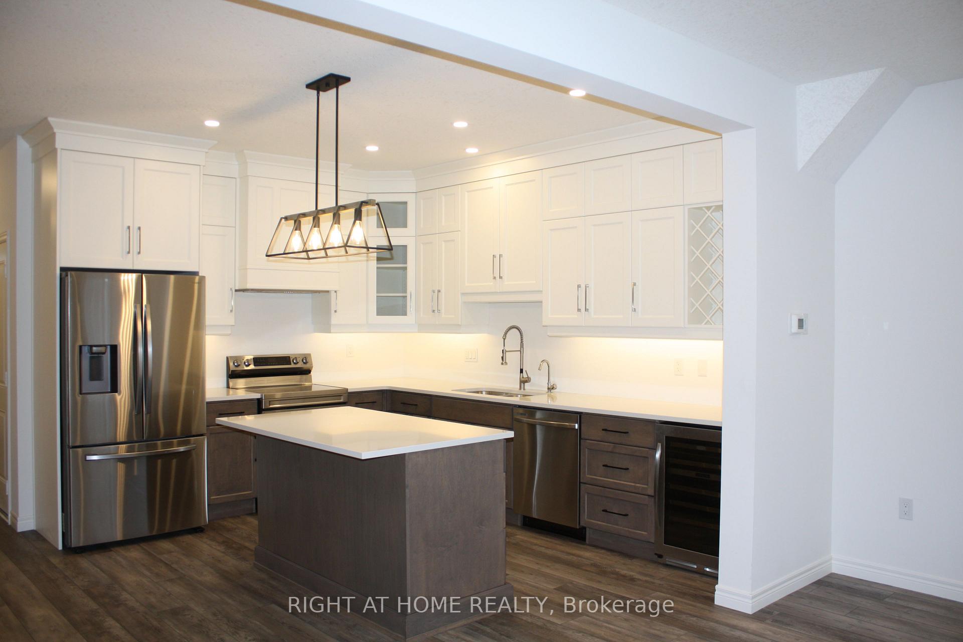 Photo 3 of Unit 13, 22 Marshall Drive, Guelph, Grange Road — HOMEH