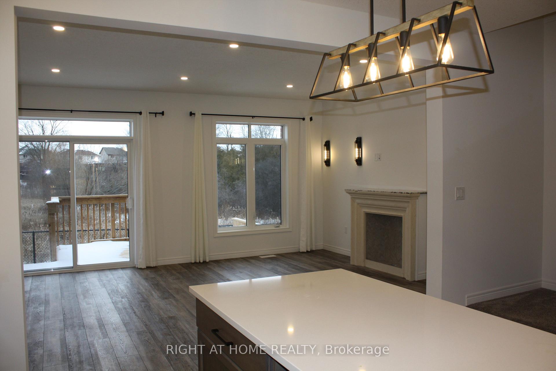 Photo 5 of Unit 13, 22 Marshall Drive, Guelph, Grange Road — HOMEH
