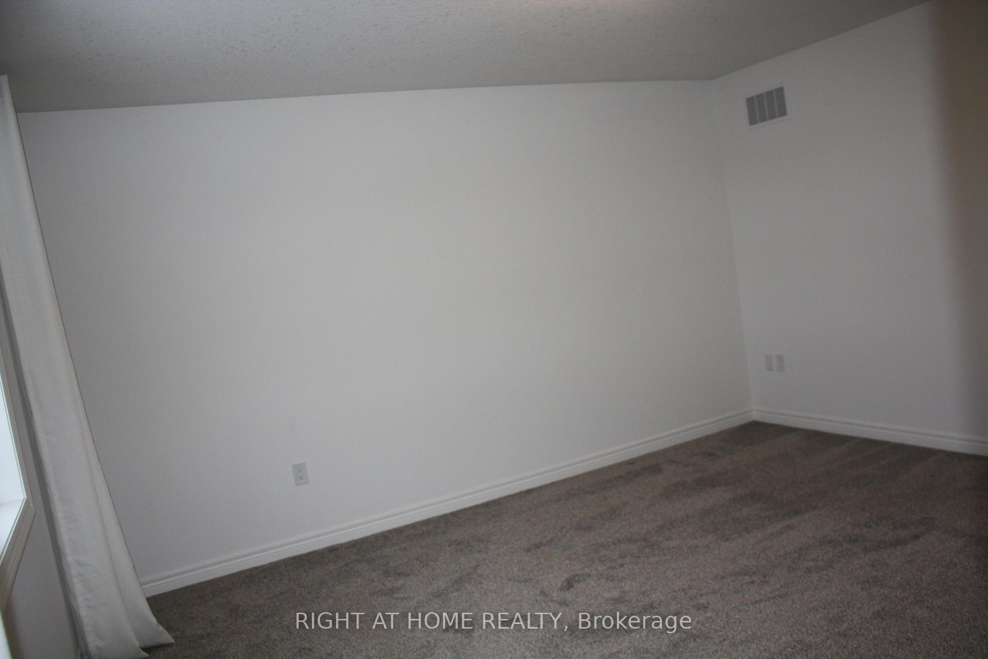 Photo 18 of Unit 13, 22 Marshall Drive, Guelph, Grange Road — HOMEH