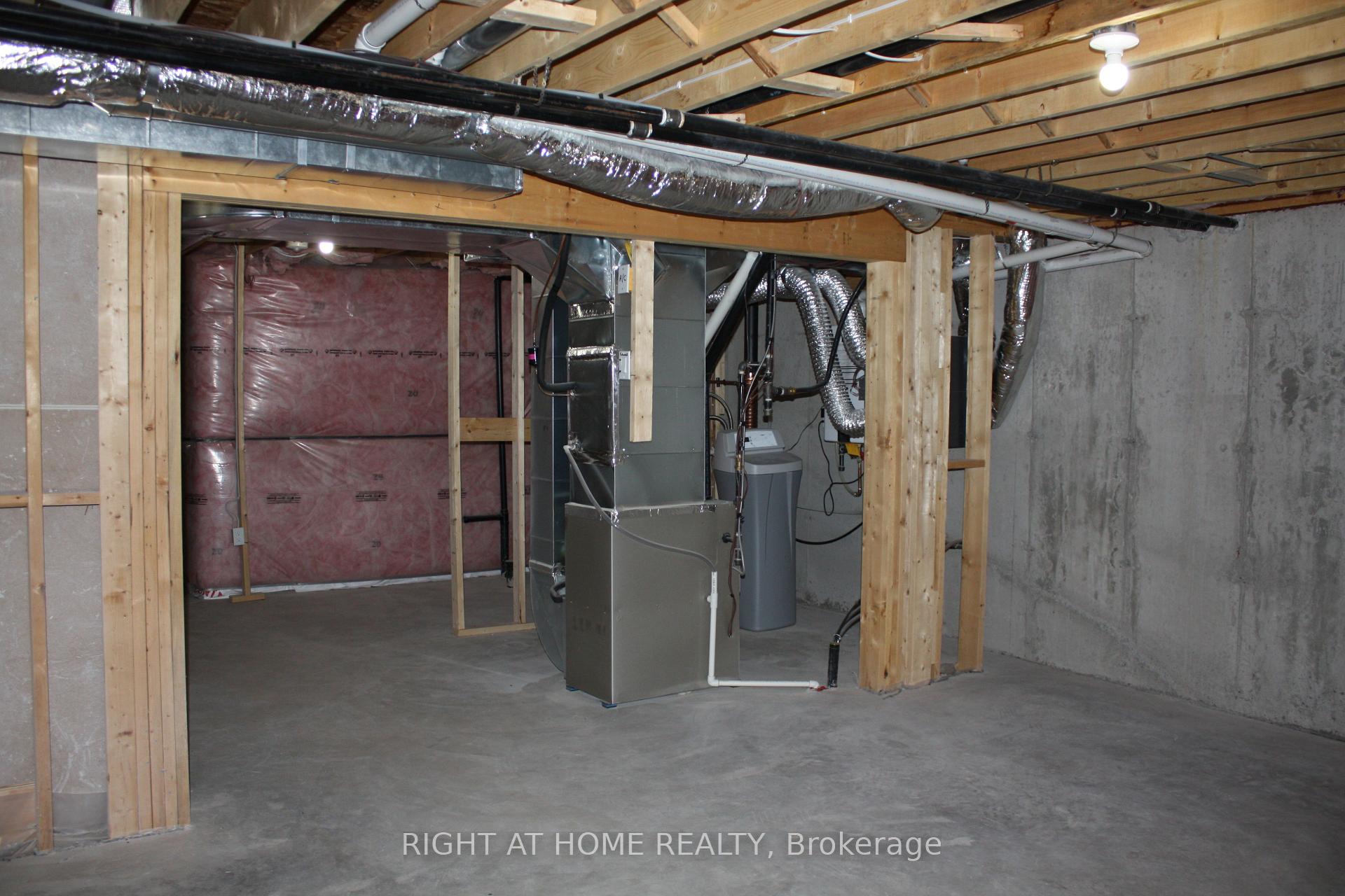 Photo 26 of Unit 13, 22 Marshall Drive, Guelph, Grange Road — HOMEH