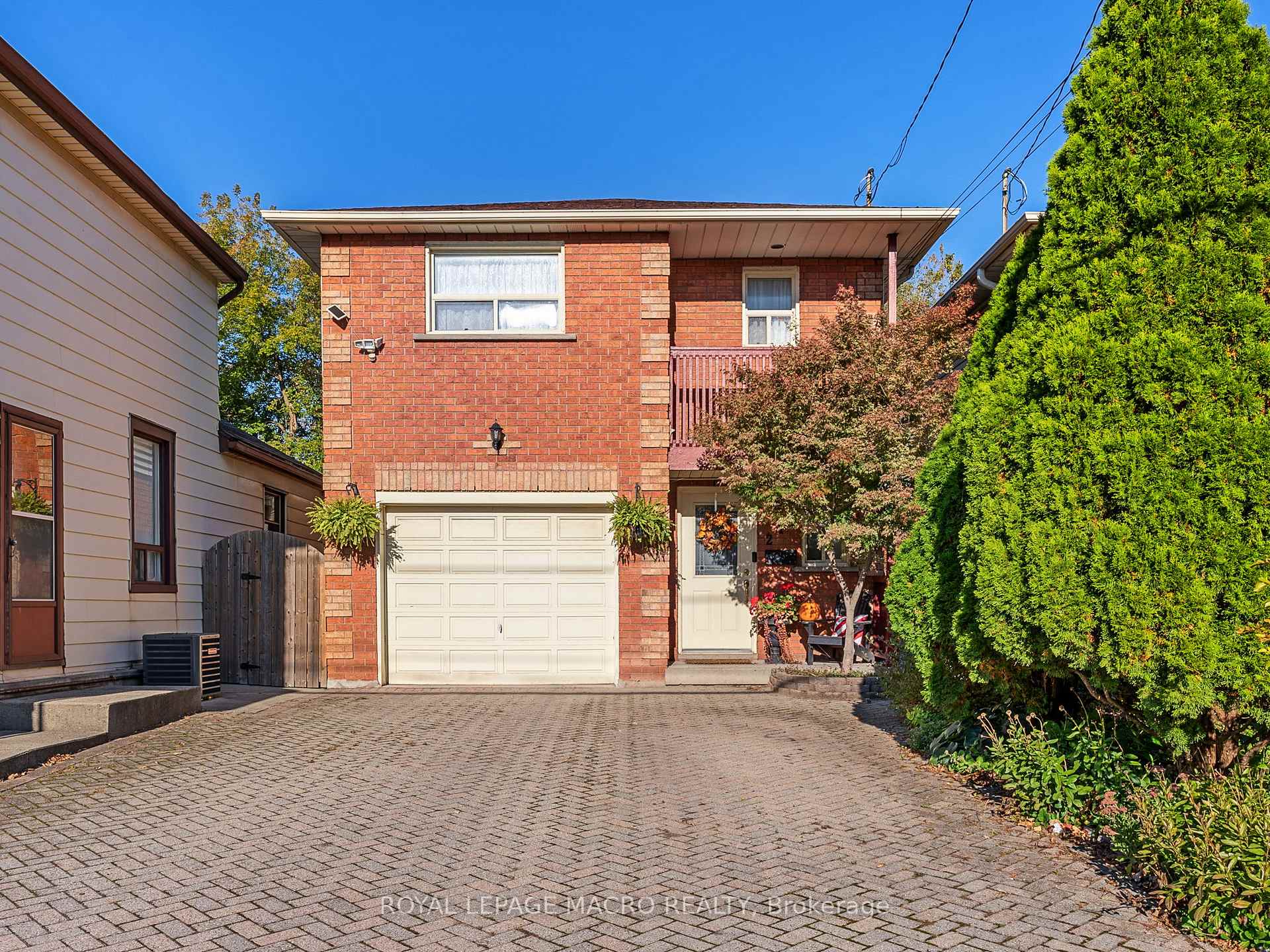 Photo 2 of 219 Bay Street N, Hamilton, Central — HOMEH