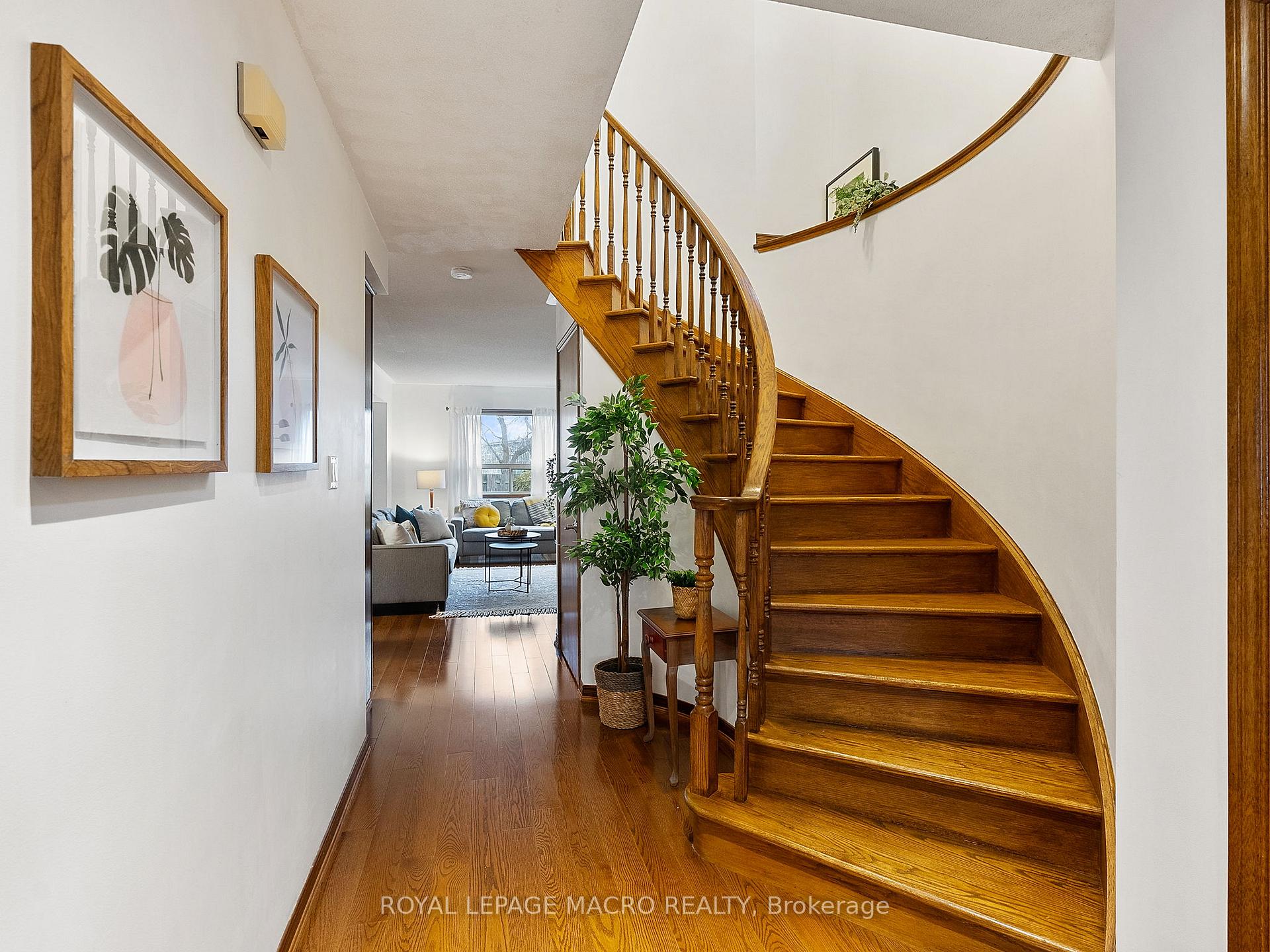 Photo 6 of 219 Bay Street N, Hamilton, Central — HOMEH