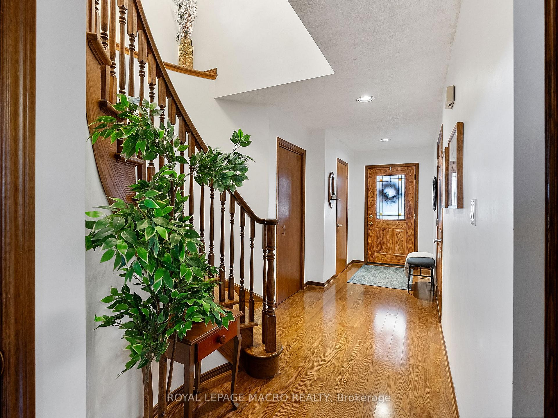 Photo 7 of 219 Bay Street N, Hamilton, Central — HOMEH
