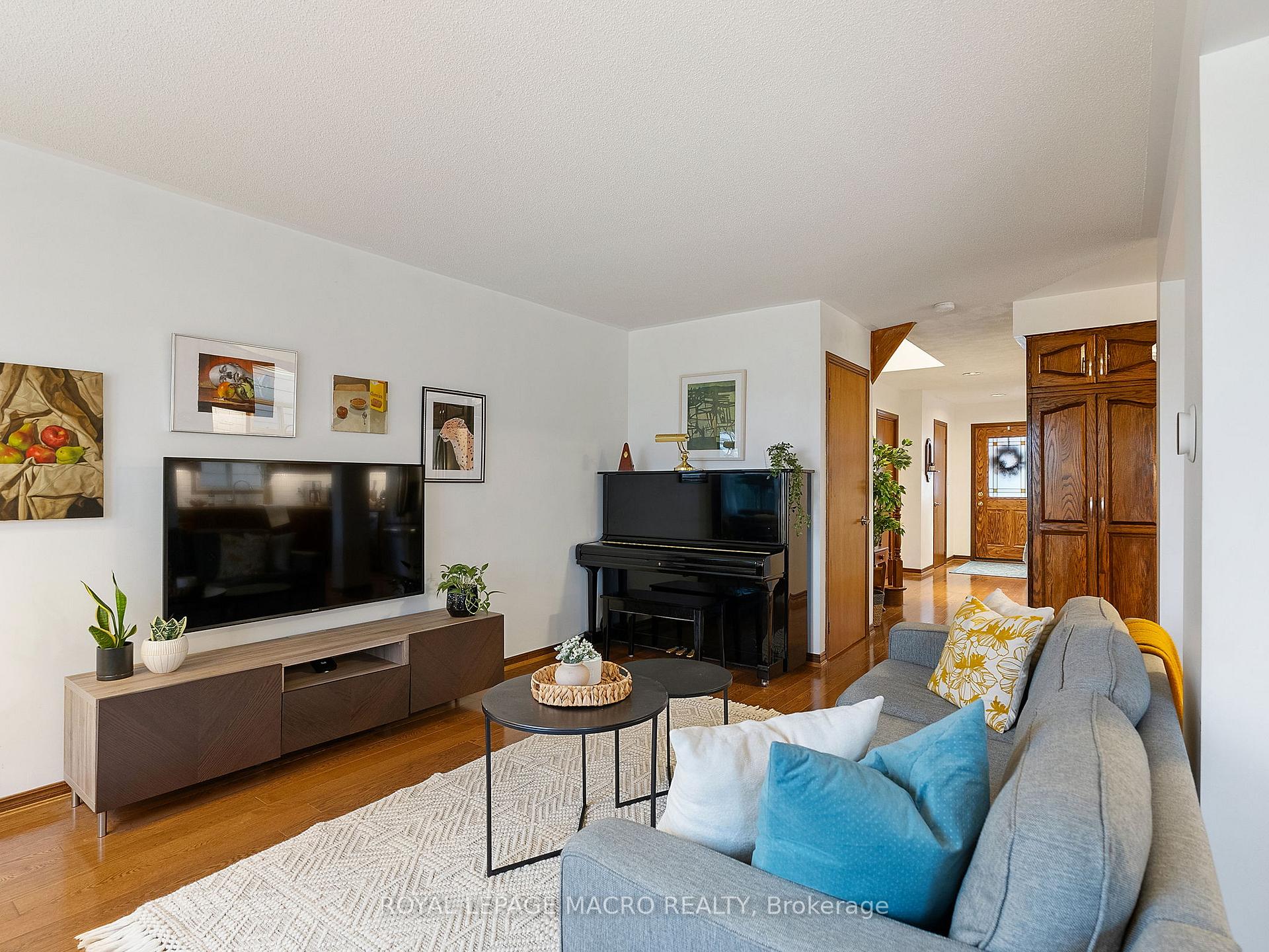 Photo 10 of 219 Bay Street N, Hamilton, Central — HOMEH
