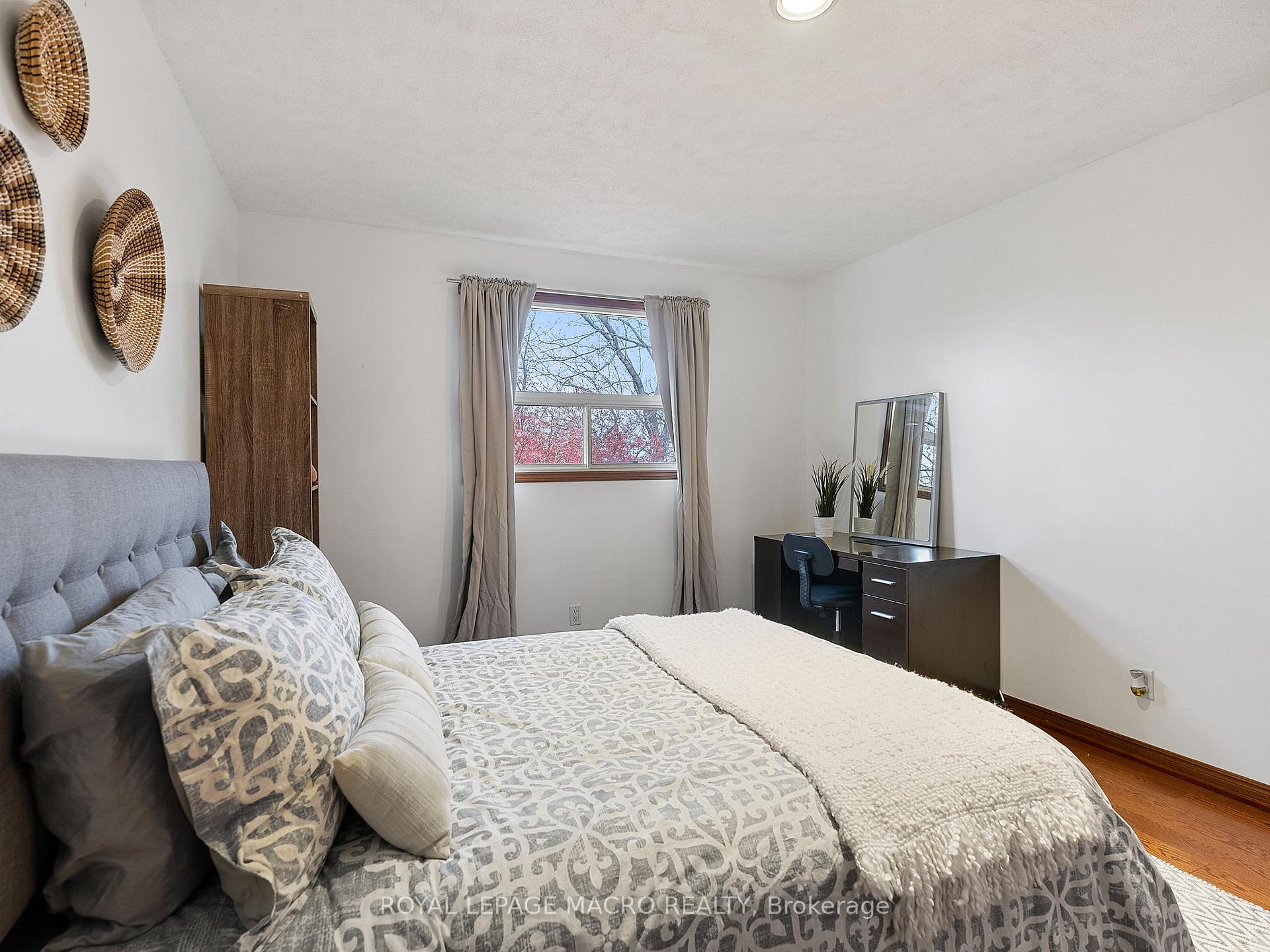 Photo 24 of 219 Bay Street N, Hamilton, Central — HOMEH